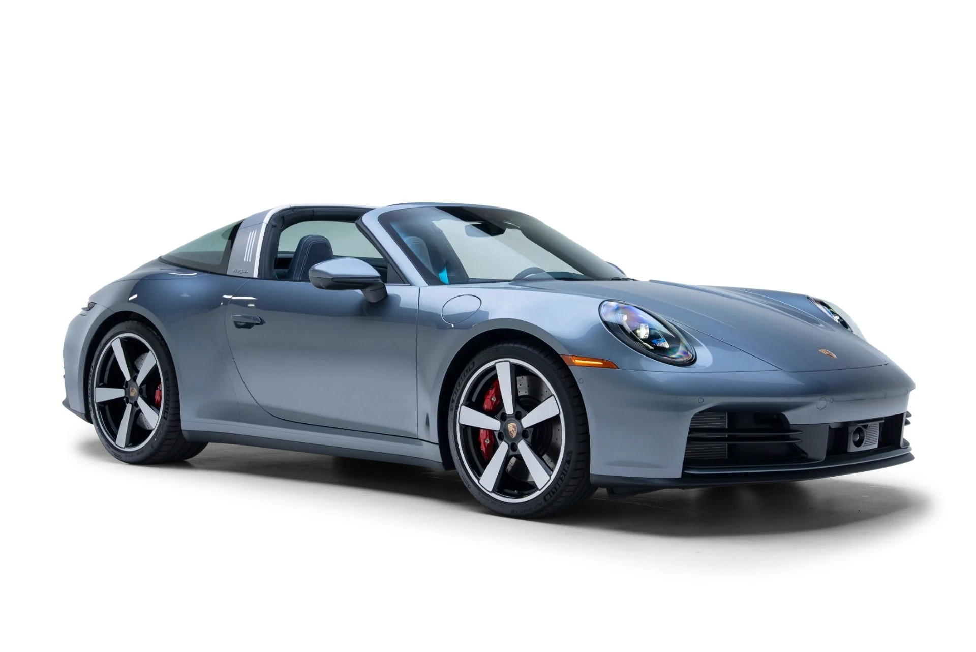 mph012_3479422508_Used_2026_Porsche_911_Targa_4_S_1780329851_cae686158a