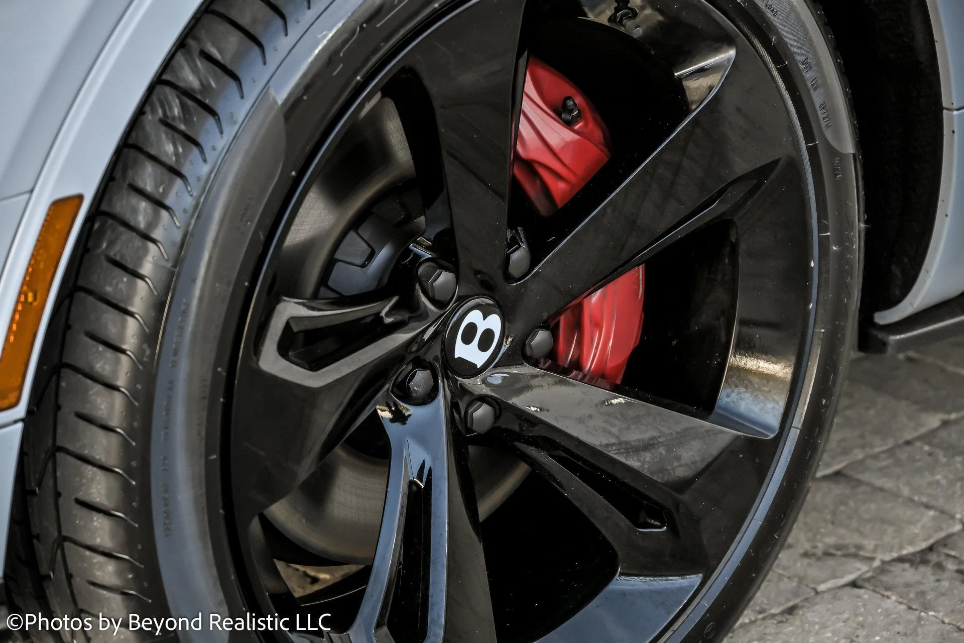 mph012_3482157824_Used_2021_Bentley_Bentayga_V8_First_Edition_1762852443_39b00fbeaa