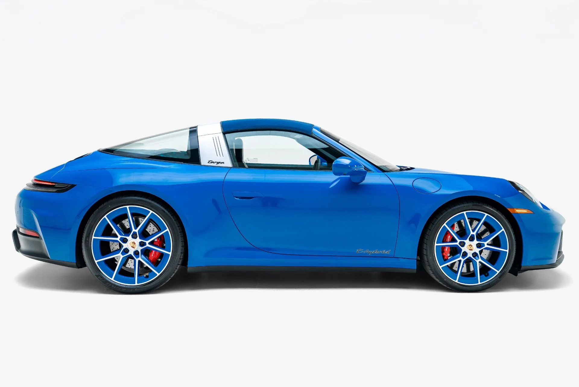 mph012_3485818257_Used_2026_Porsche_911_Targa_4_GTS_1788307362_958c197e69
