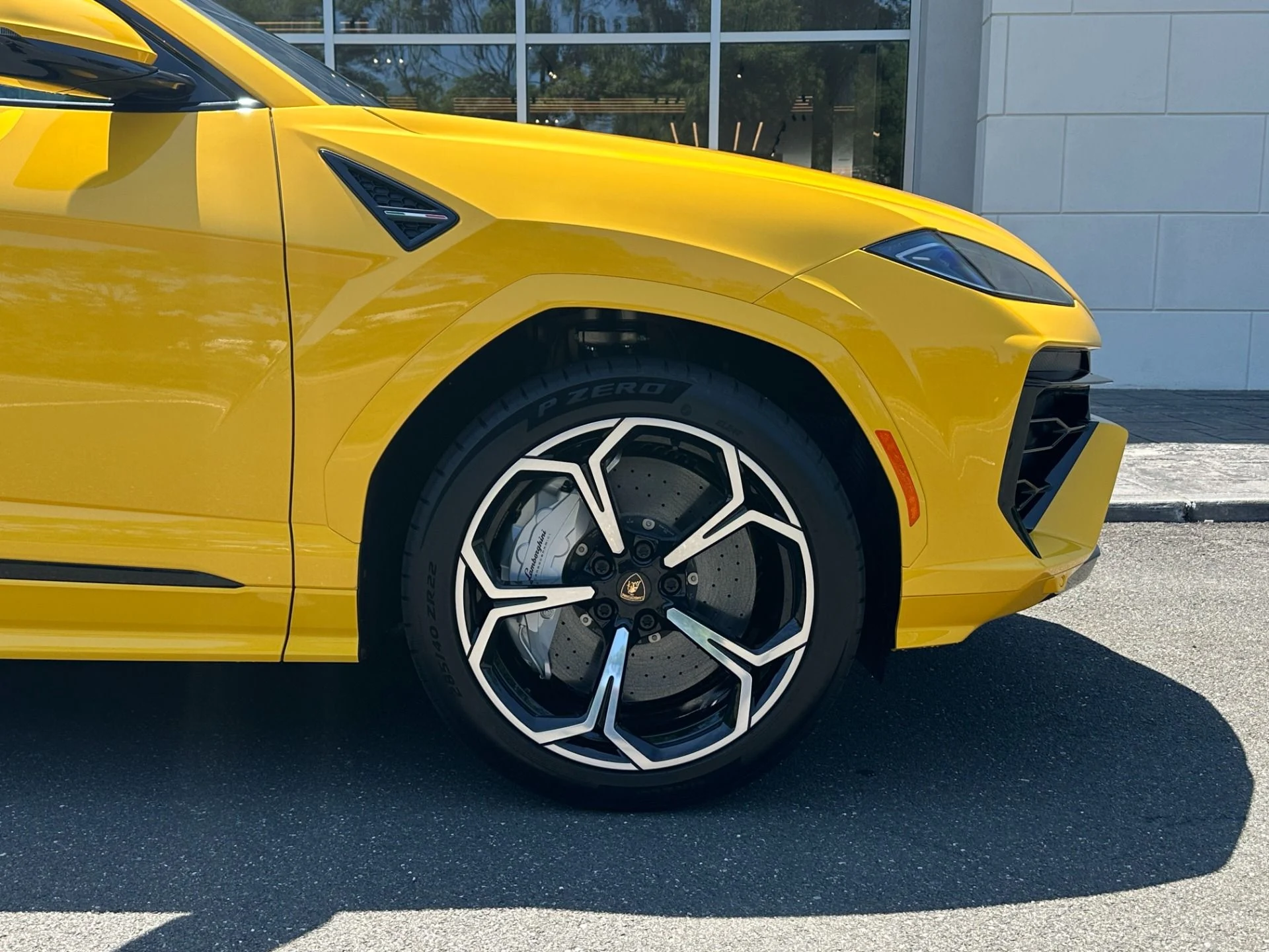 mph012_349442998_Used_2026_Lamborghini_Urus_SE_1783720156_5c517faa04