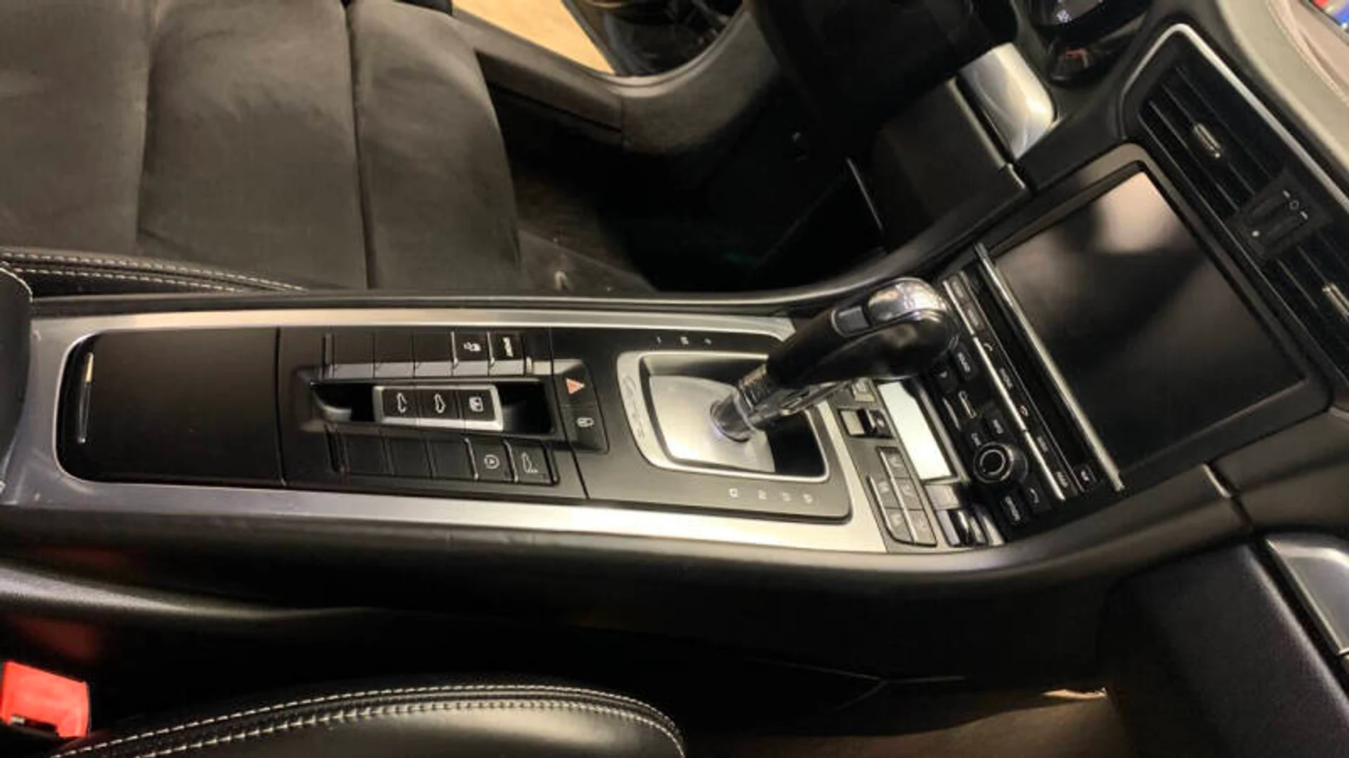 mph012_3497730434_2014_porsche_911_carrera_2dr_coupe_6d7e085f85