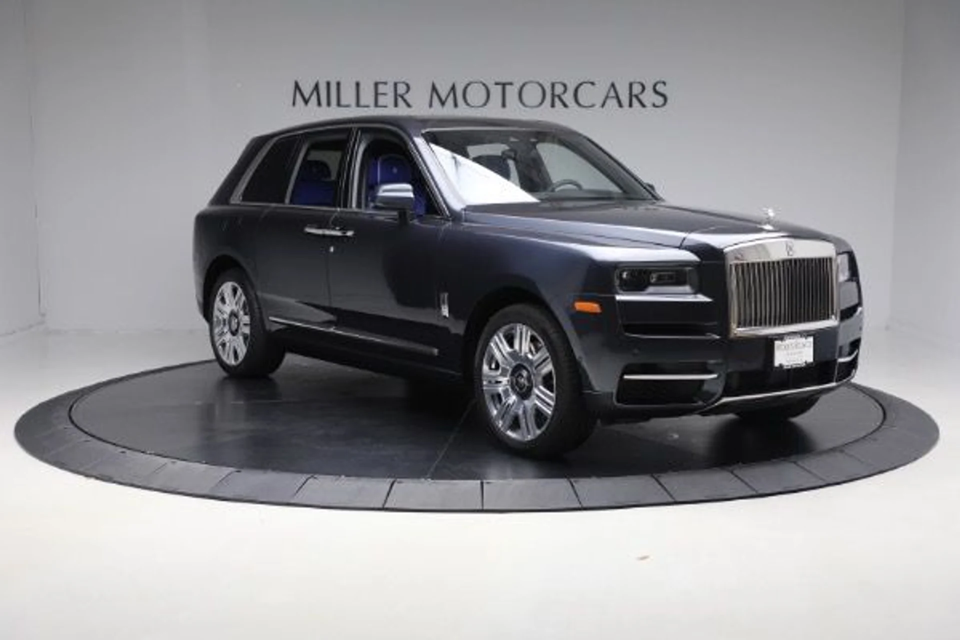 mph012_34998322_Used_2022_Rolls_Royce_Cullinan_cb8abe6190