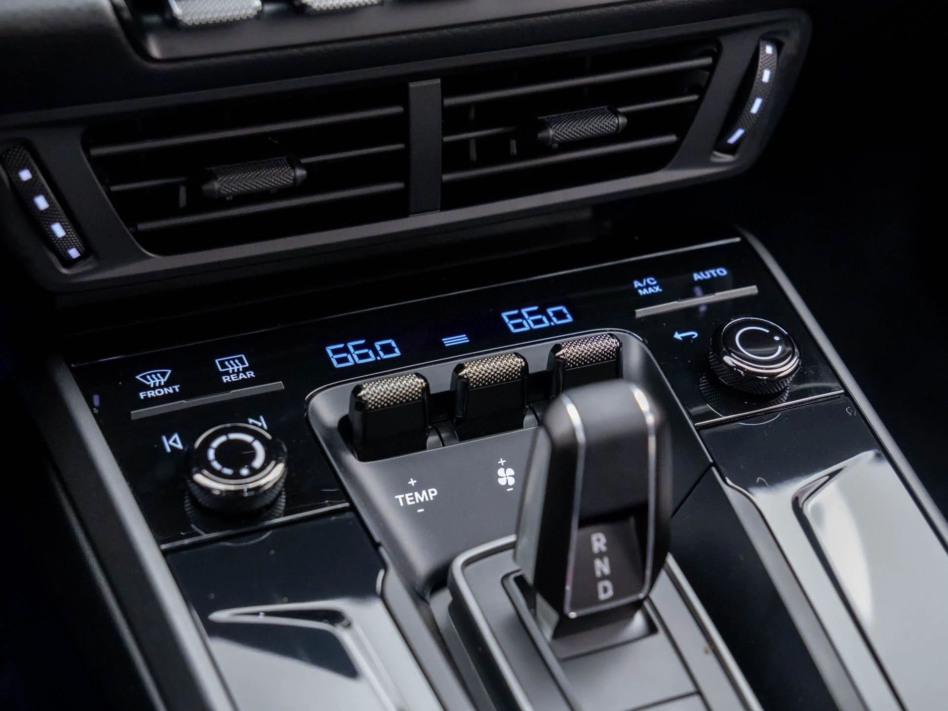 mph012_3512496434_967b197112cf89eea96619ae7b11fa87x_ad6c69dcd3