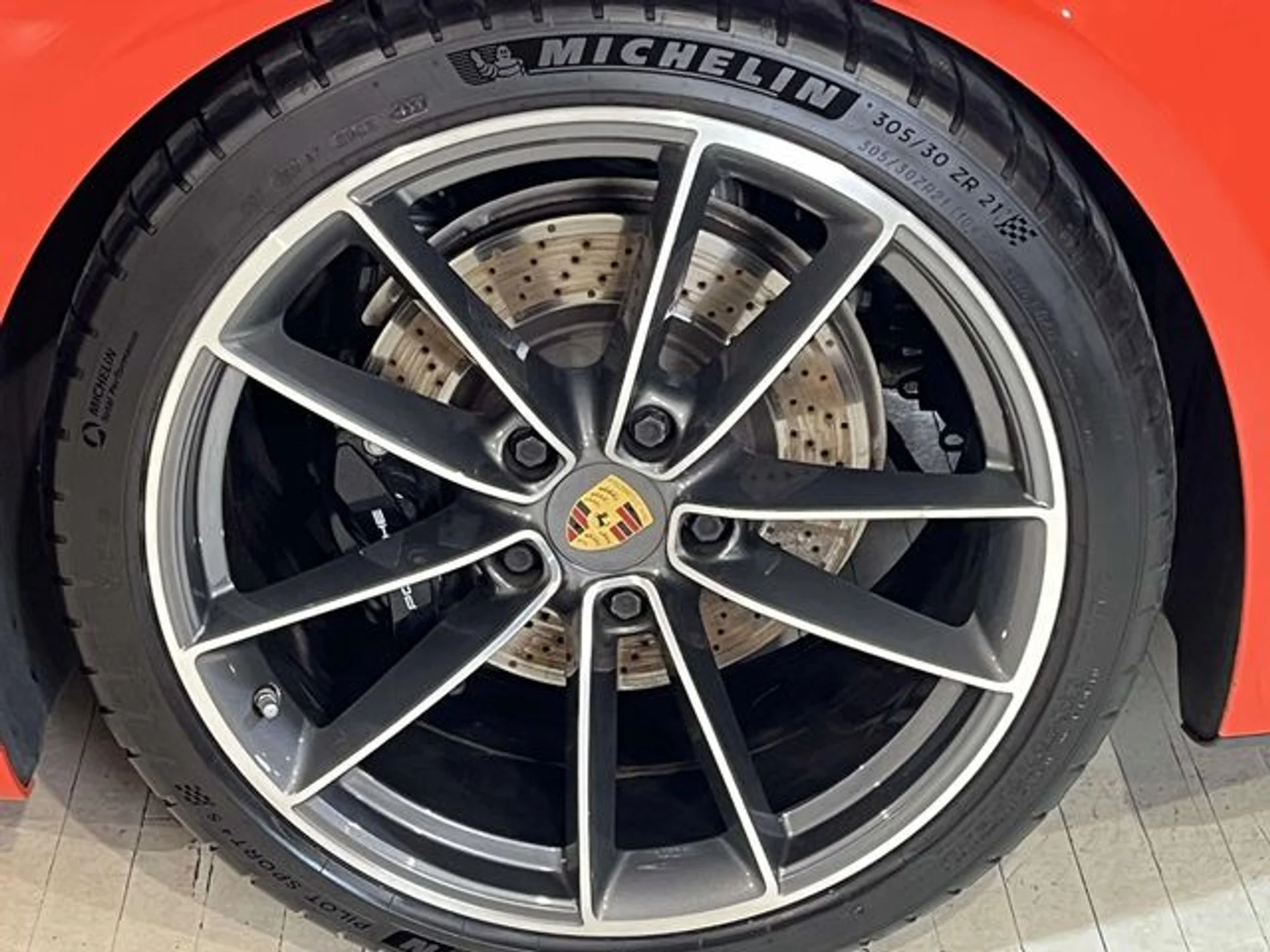 mph012_3516736630_c94e2797ed748d697015af866e666573x_527309c128