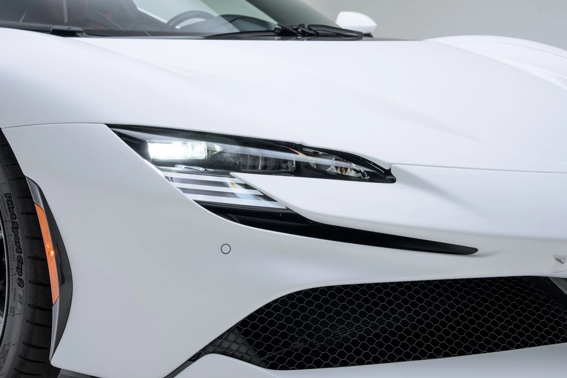 mph012_3520196652_Used_2023_Ferrari_SF_90_Stradale_1772151566_18c65e1815