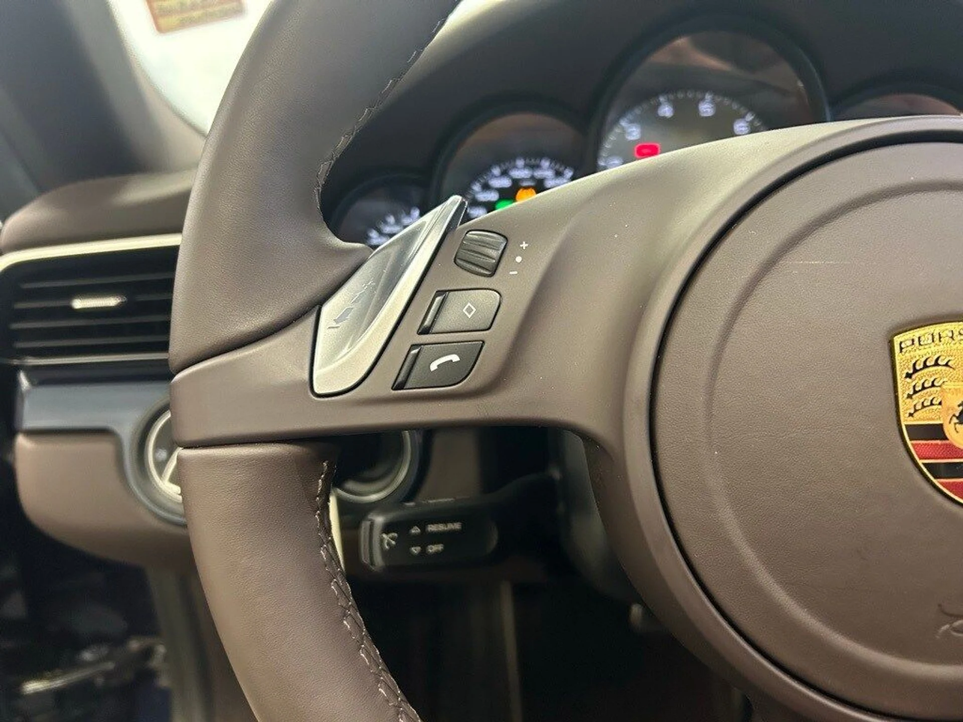 mph012_3522242908_8da8cb61995f56f8ae0fe7d608de95b3x_d1a2ee2c10