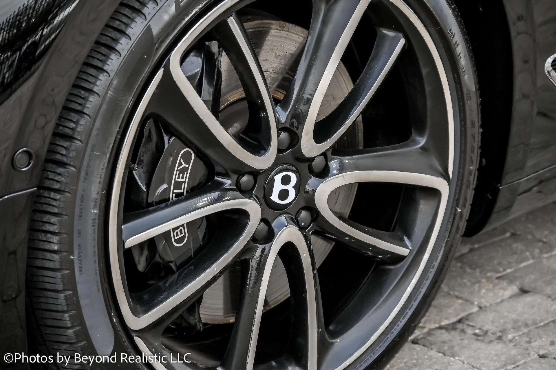 mph012_3526519319_Used_2022_Bentley_Continental_GT_V8_Coupe_1763629582_7b6969aee1