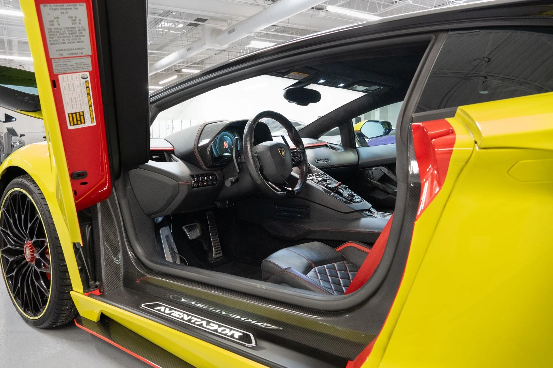 mph012_3533689200_Used_2018_Lamborghini_Aventador_LP_740_4_S_1768935857_3838c51869