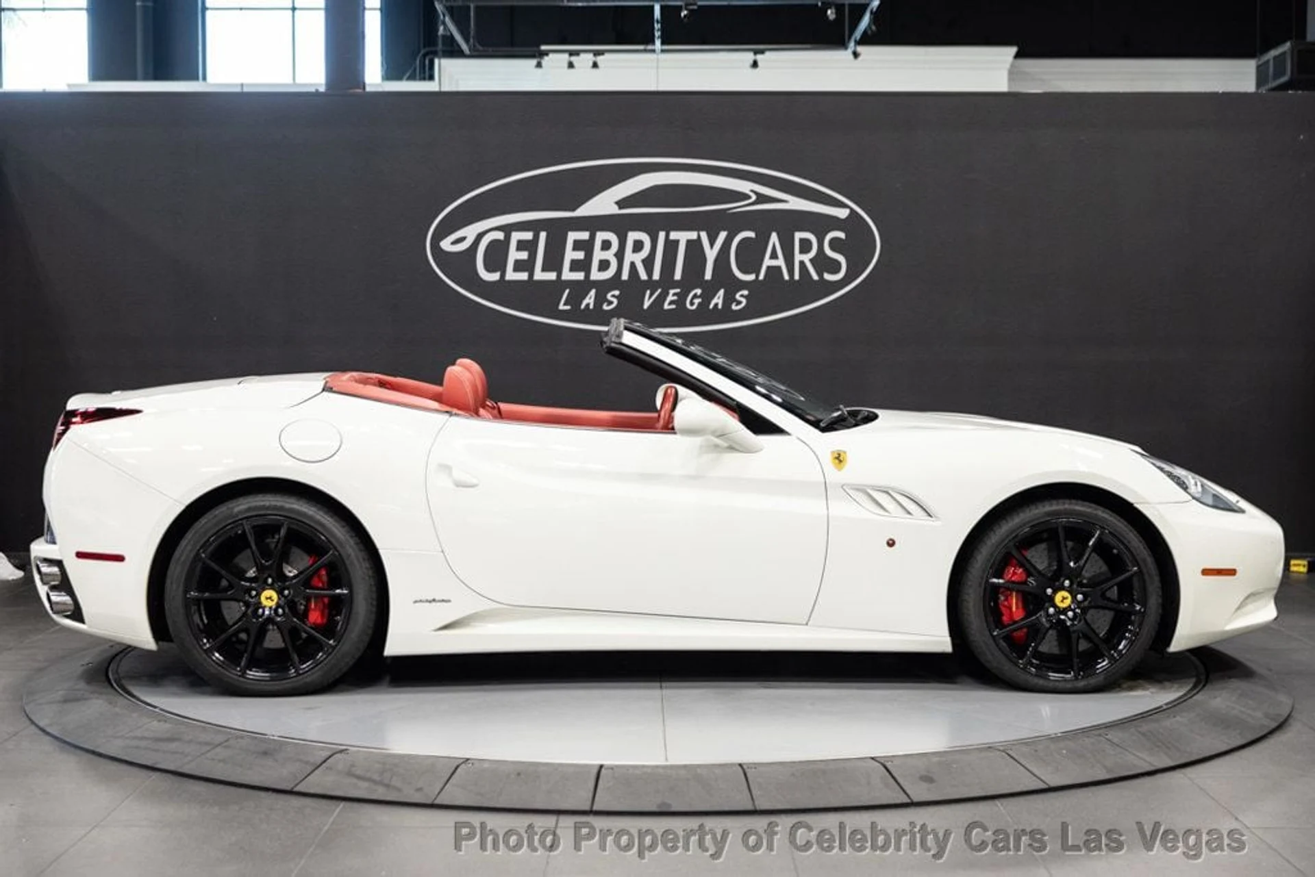 mph012_353509986_used_2014_ferrari_california_2drconvertible_9707_21961788_13_1024_bab8a9a30c