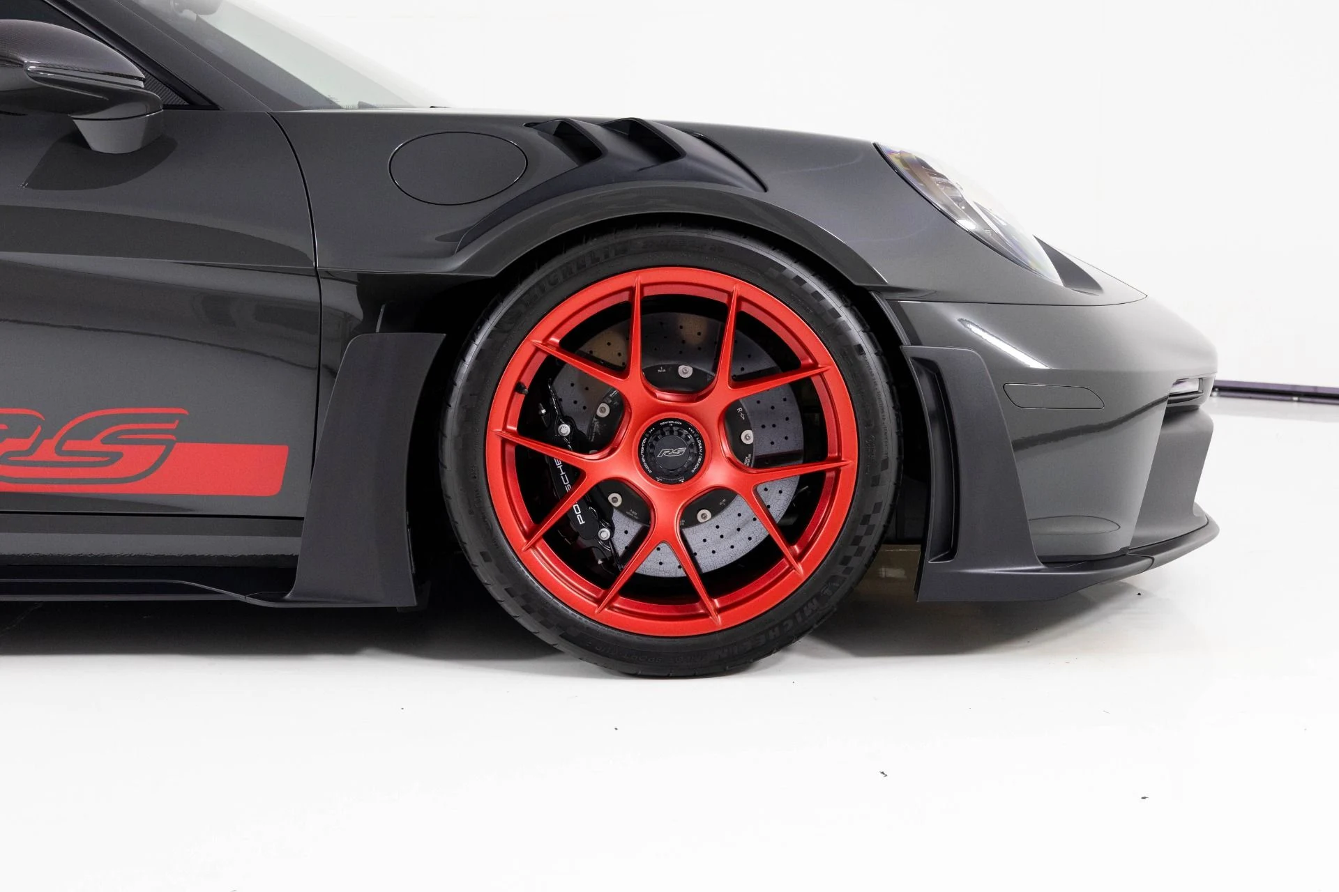 mph012_3536972326_Used_2025_Porsche_911_GT_3_RS_1760657223_89884a114c