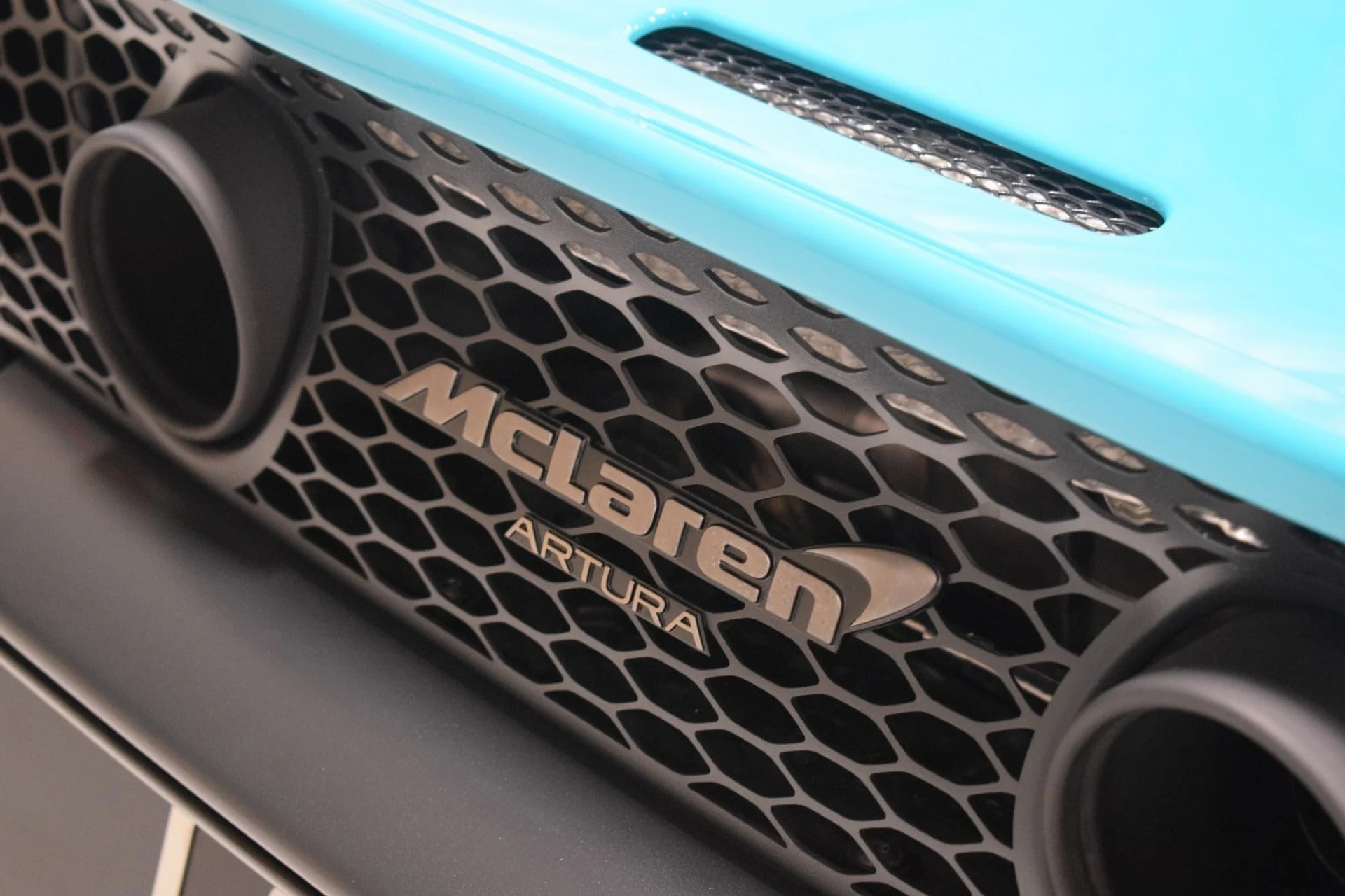 mph012_353722705_06f1565dfdc41c53ef2b5cabd5443323x_0aa37db384