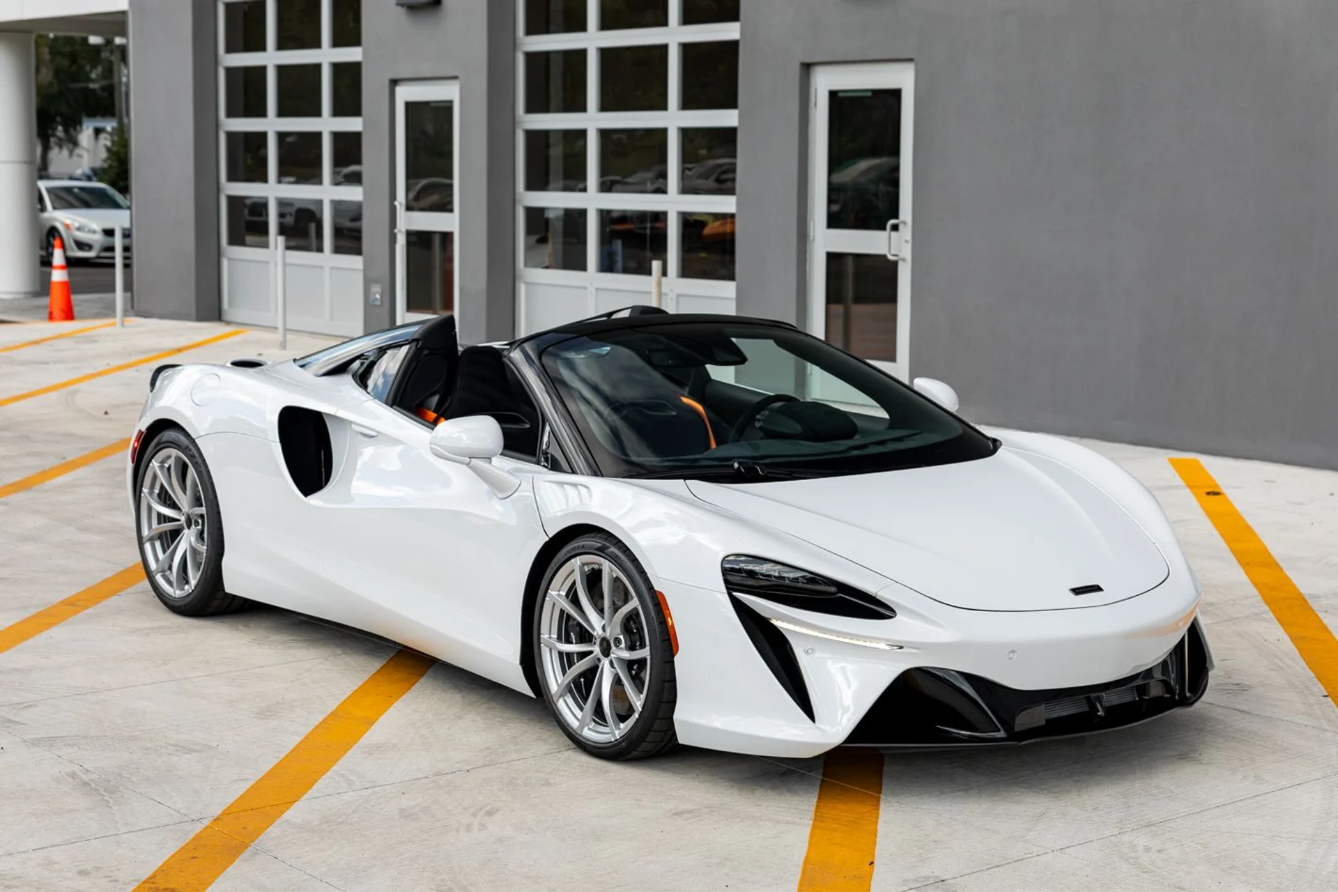 mph012_3539608456_New_2025_Mc_Laren_Artura_Spider_ec2530810f