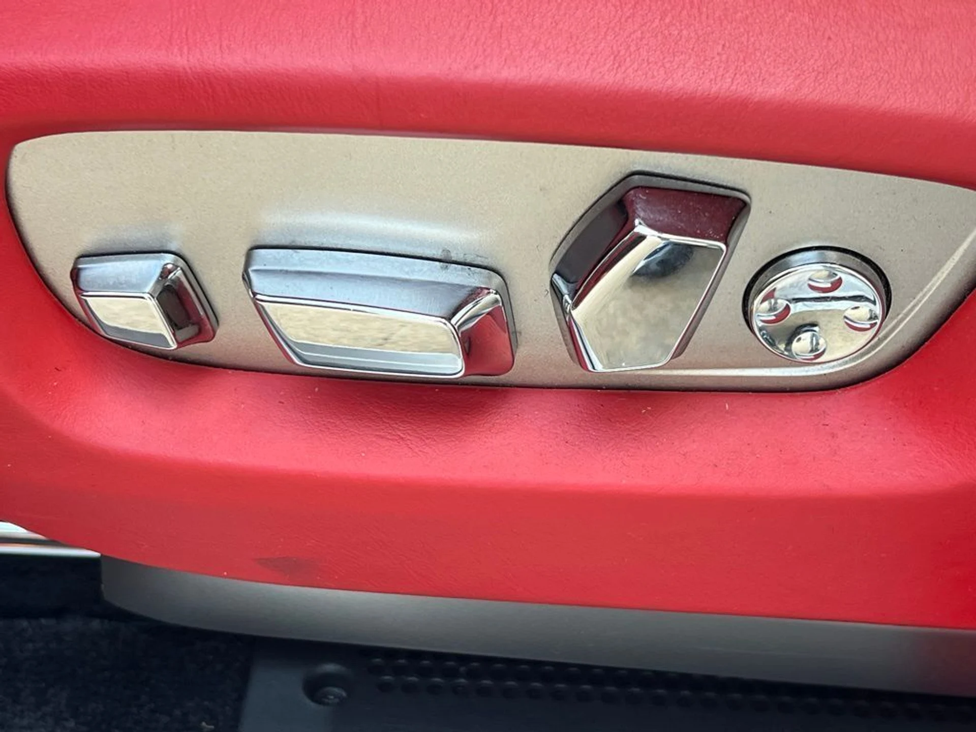 mph012_3551376584_jm99m3lqktfw4ttt0ah9hoxvpefl_da5ba49f8e