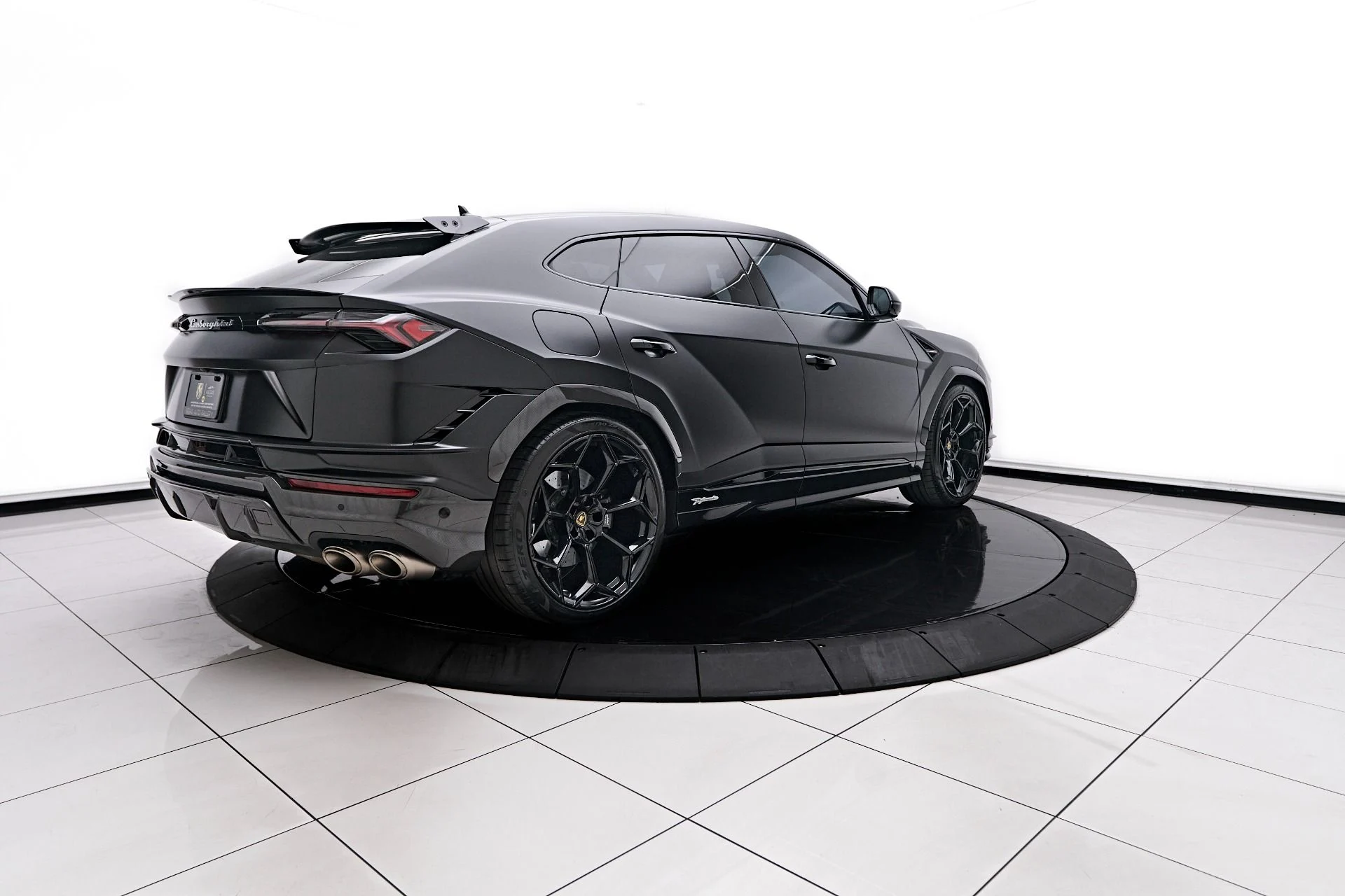 mph012_3552989699_Used_2023_Lamborghini_Urus_Performante_1756943482_0d06e7f37f