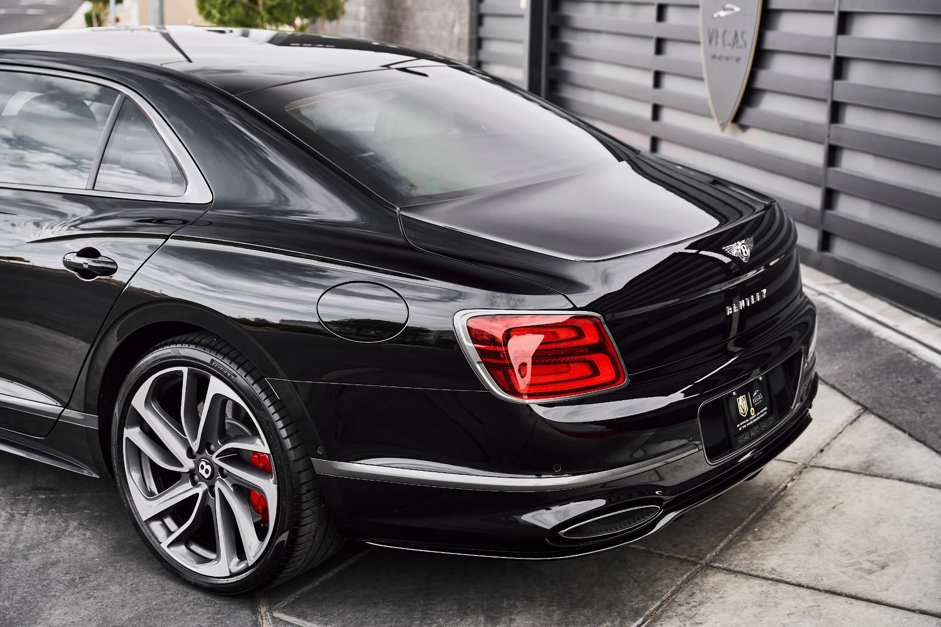 mph012_3554884539_Used_2025_Bentley_Flying_Spur_Speed_1786412175_9556da13c2