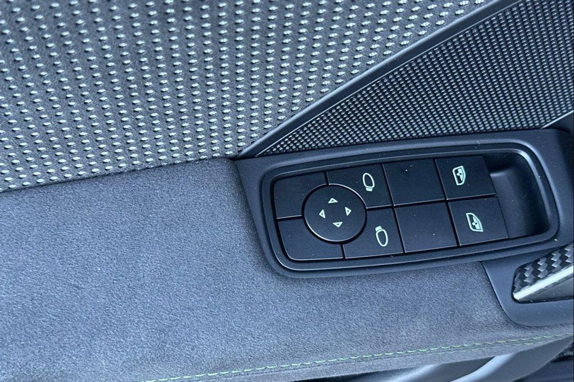 mph012_3556558563_o8_W_yl_N_Ppp_W_Ge6ify_T_e_Sk_Vyf8_19579c65ea