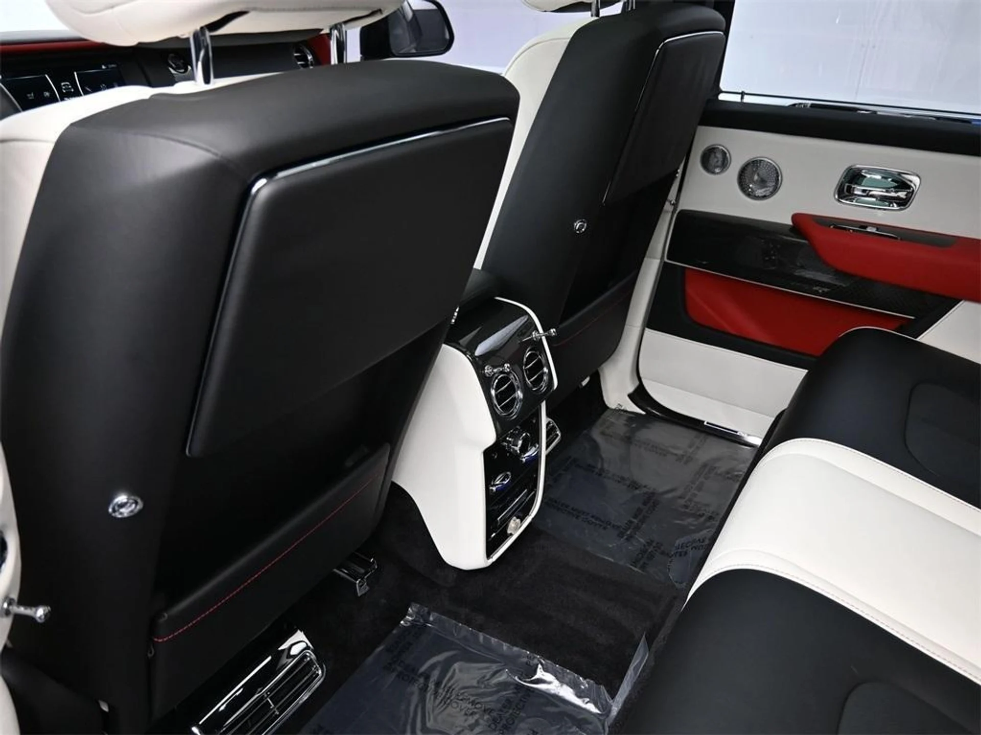 mph012_3569763205_Wecu_M3sua_XS_0_RFR_Ov_T_Vn_Ux_Cc_E_7e50b4ce36