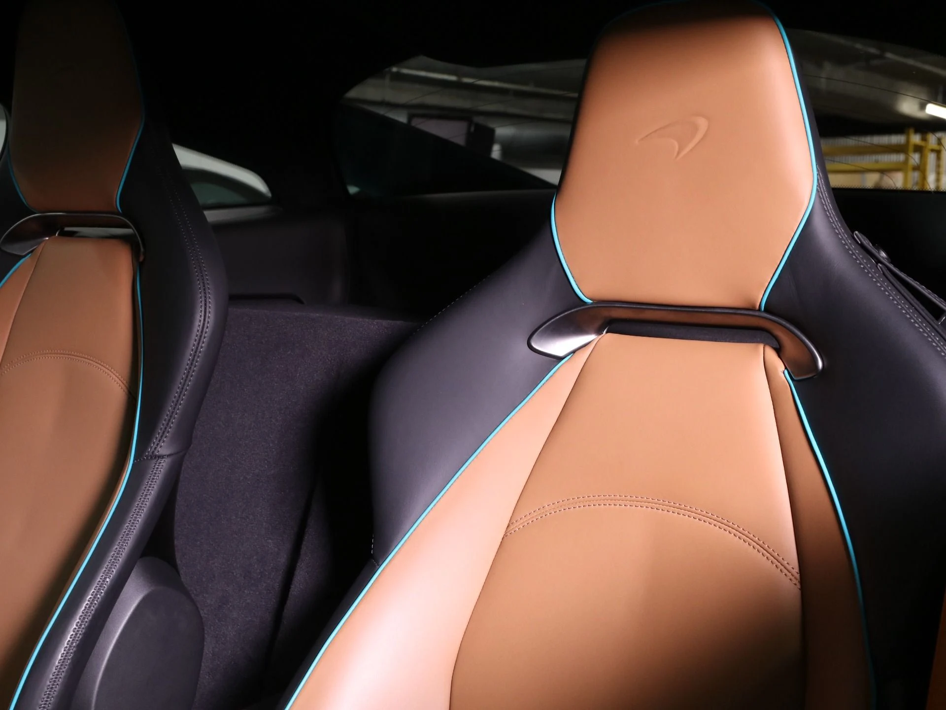 mph012_3574149161_Used_2023_Mc_Laren_Artura_Tech_Lux_1738211933_b239009122