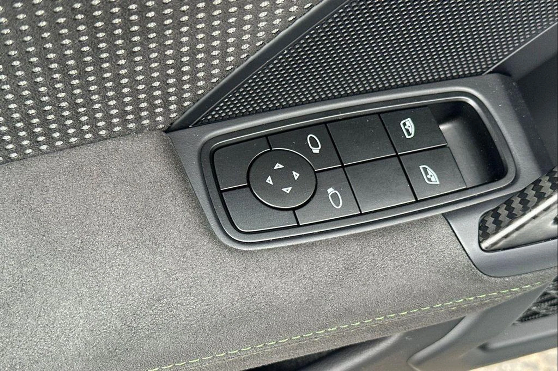 mph012_3578104366_c_ZU_Dyu_F5jv_ZG_Gv_A_p9l_EGFP_Qr_M_67c9f70db5