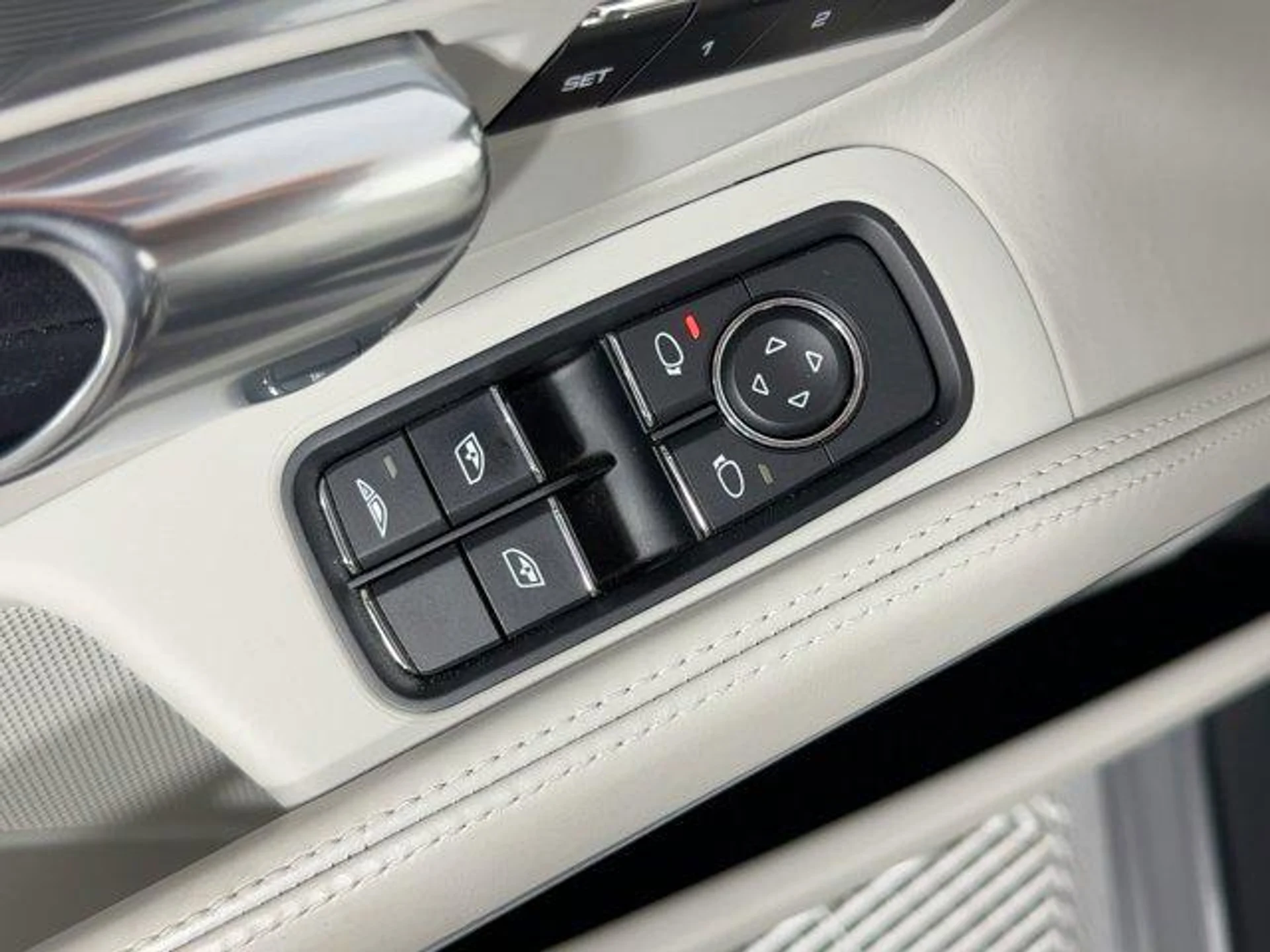 mph012_3579064699_Qhd46_Xiu_Nu_C_Ot_Q1_Fx_SDO_NM_j_JE_eb051f79f9