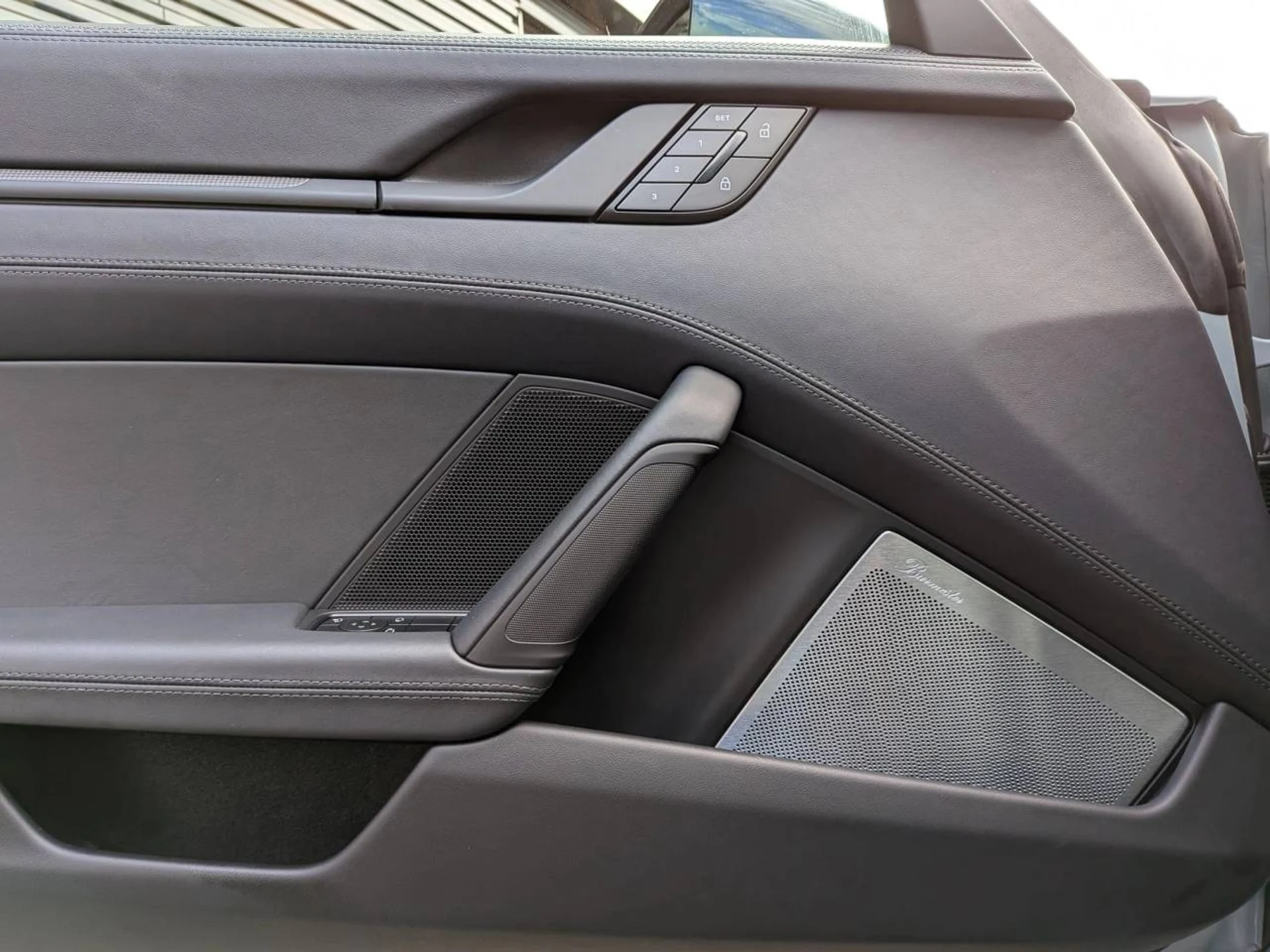 mph012_3581761381_6a67b857baf28e3b93314f1b5e88c8eb_7a5a74d6ed