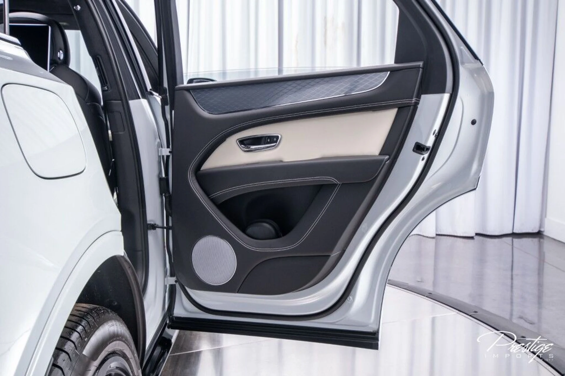 mph012_3585565444_83e72ea8d079c285ab84d3ad3fa21758_12a0e9ab2e