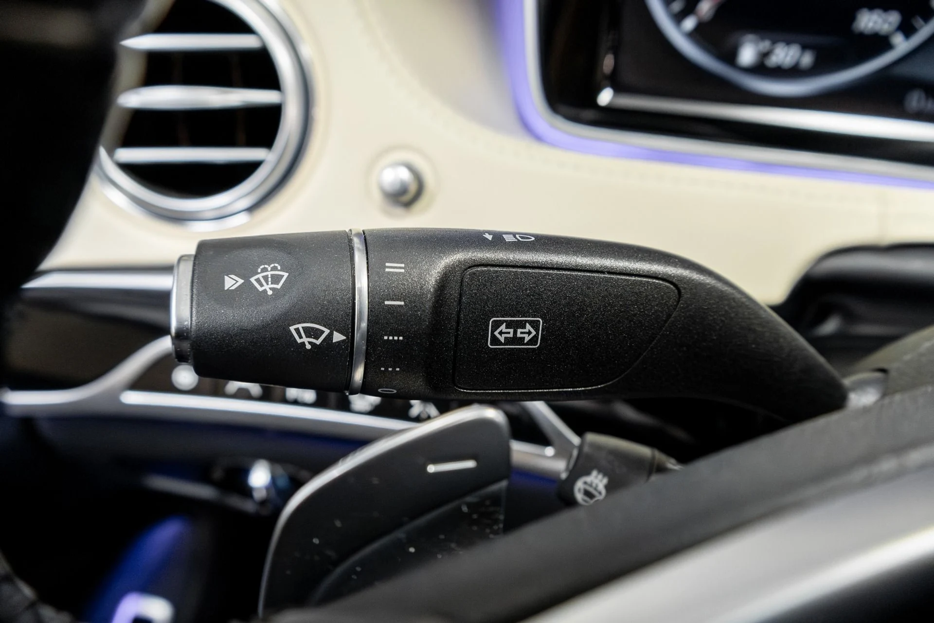 mph012_3587587951_Used_2016_Mercedes_Benz_S_Class_Maybach_S_600_1763585896_3316ffd57a