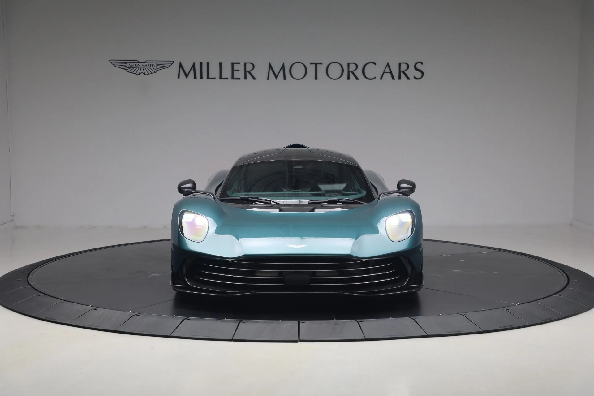 mph012_3593843986_New_2026_Aston_Martin_Valhalla_1779312476_0f55fe6569