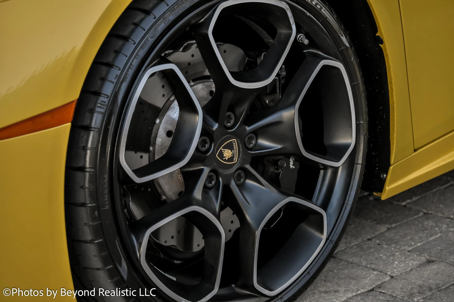 mph012_3594064095_Used_2019_Lamborghini_Huracan_Spyder_LP_580_2_1759241338_341035389f