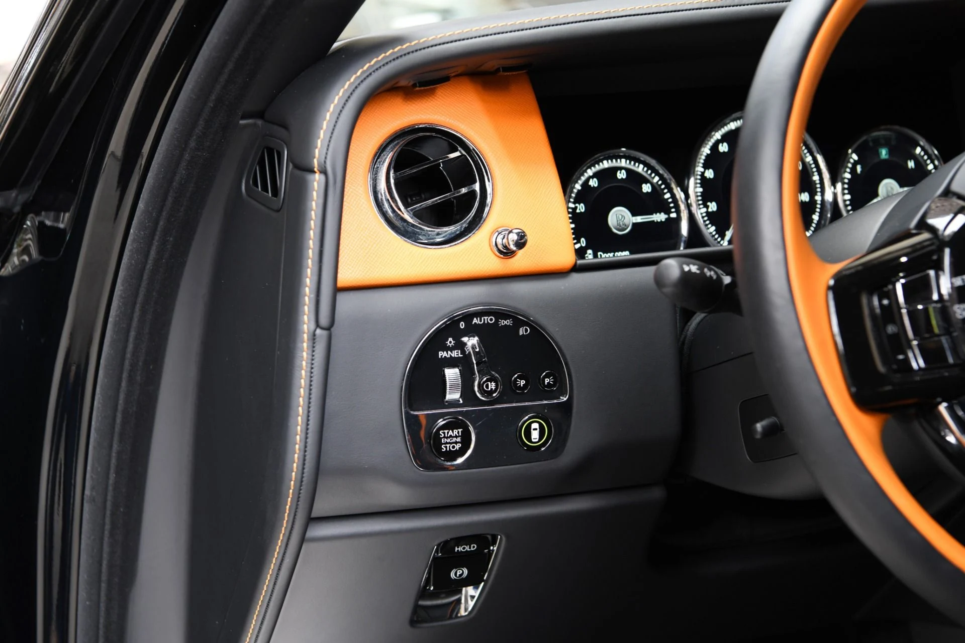 mph012_3605461167_11933_p14_l_688b159595