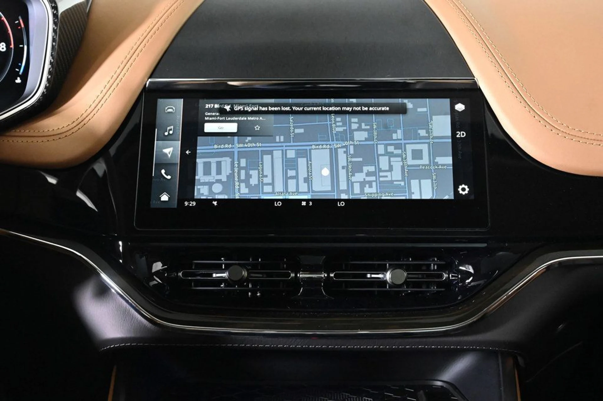 mph012_3606265235_new_2026_aston_martin_dbx_707awd_11350_22969436_12_1024_7b44dd771f