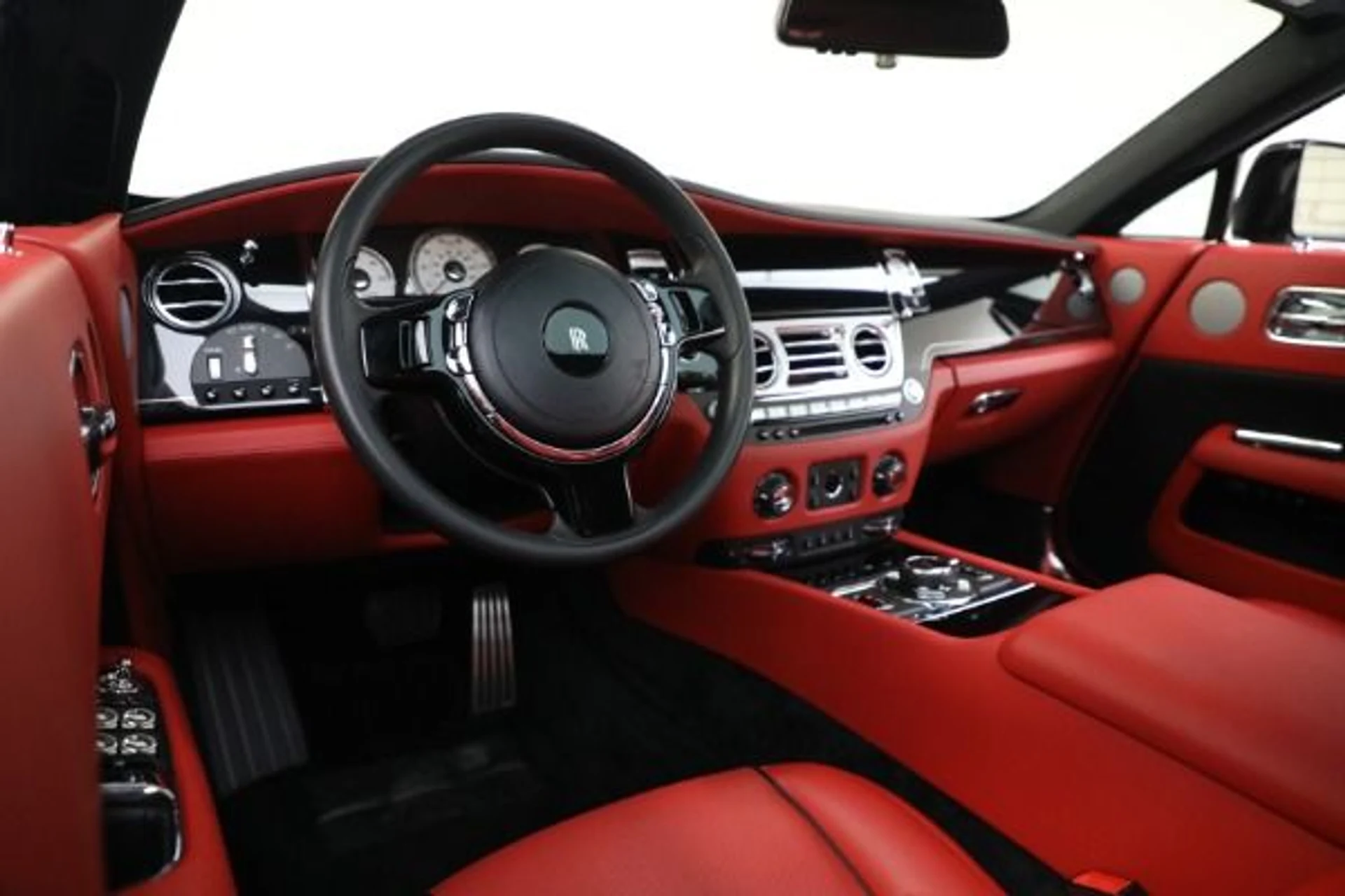 mph012_3612585285_Used_2018_Rolls_Royce_Wraith_e2c97f132f