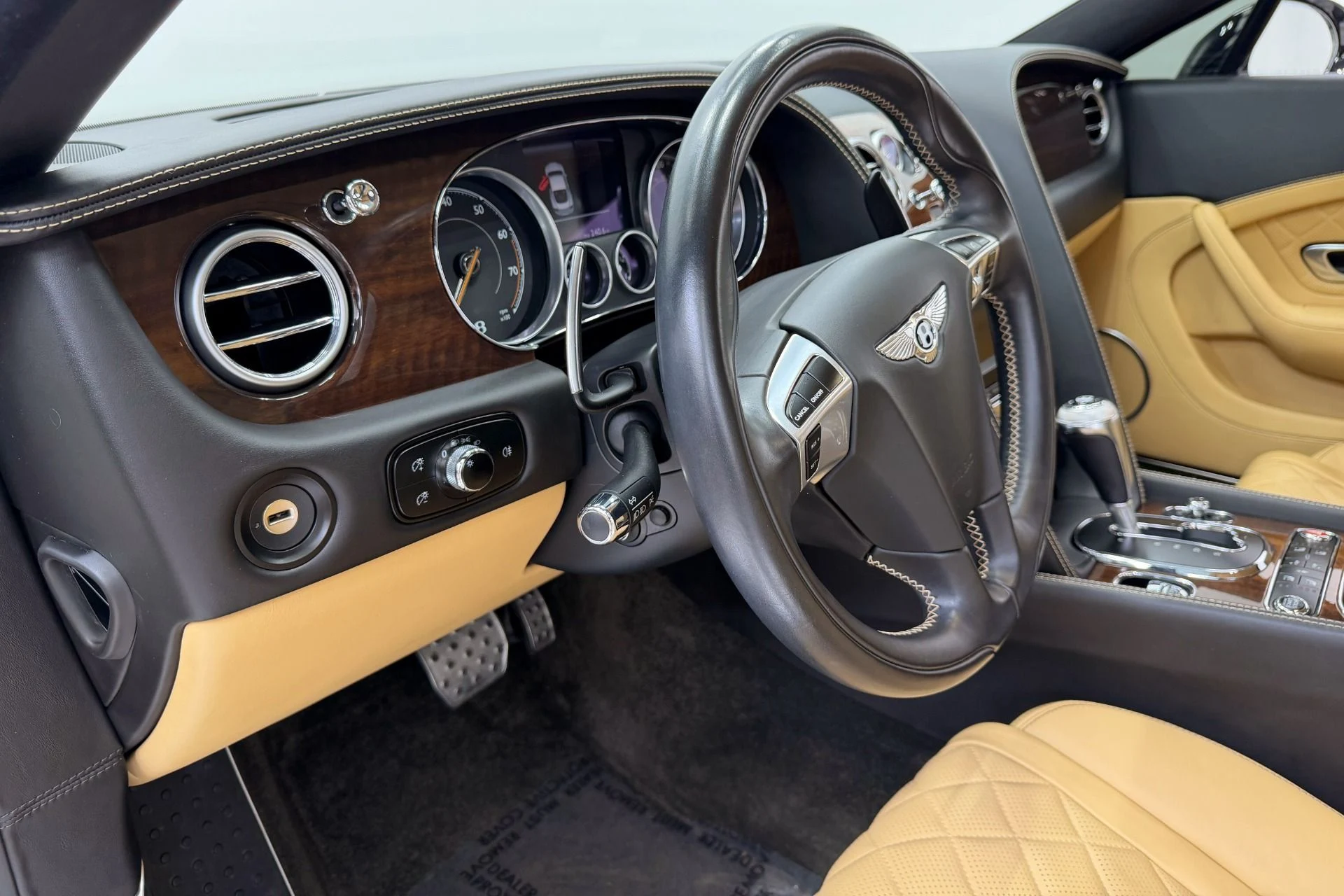 mph012_3617545170_Used_2016_Bentley_Continental_GT_V8_S_Mulliner_Driving_Specification_Two_Tone_Interior_Interior_1782240717_c9a8590143