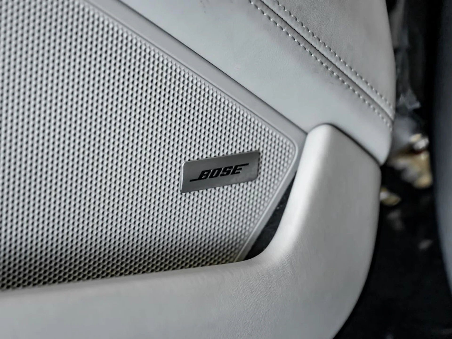 mph012_3620543573_63161e78470a93764e4f2174f9a6bf69_43704d4bc8