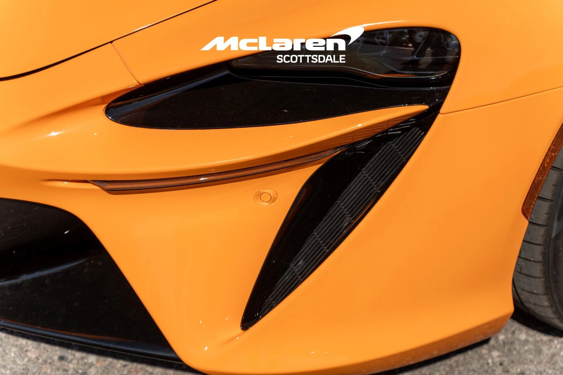 mph012_3623969150_Used_2026_MCLAREN_ARTURA_1760765470_4c6fb774c0