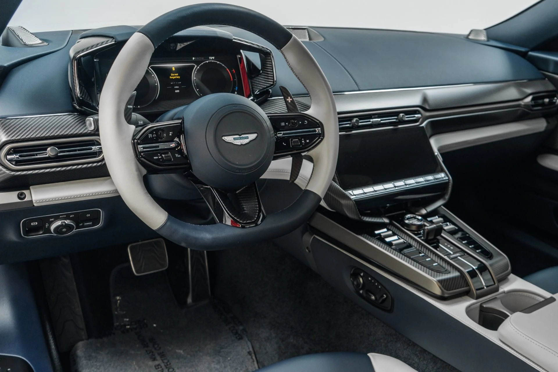 mph012_3624706840_Used_2025_Aston_Martin_Vanquish_552_K_MSRP_Titanium_Exhaust_Interior_Carbon_Pack_1772060483_3026f1166c