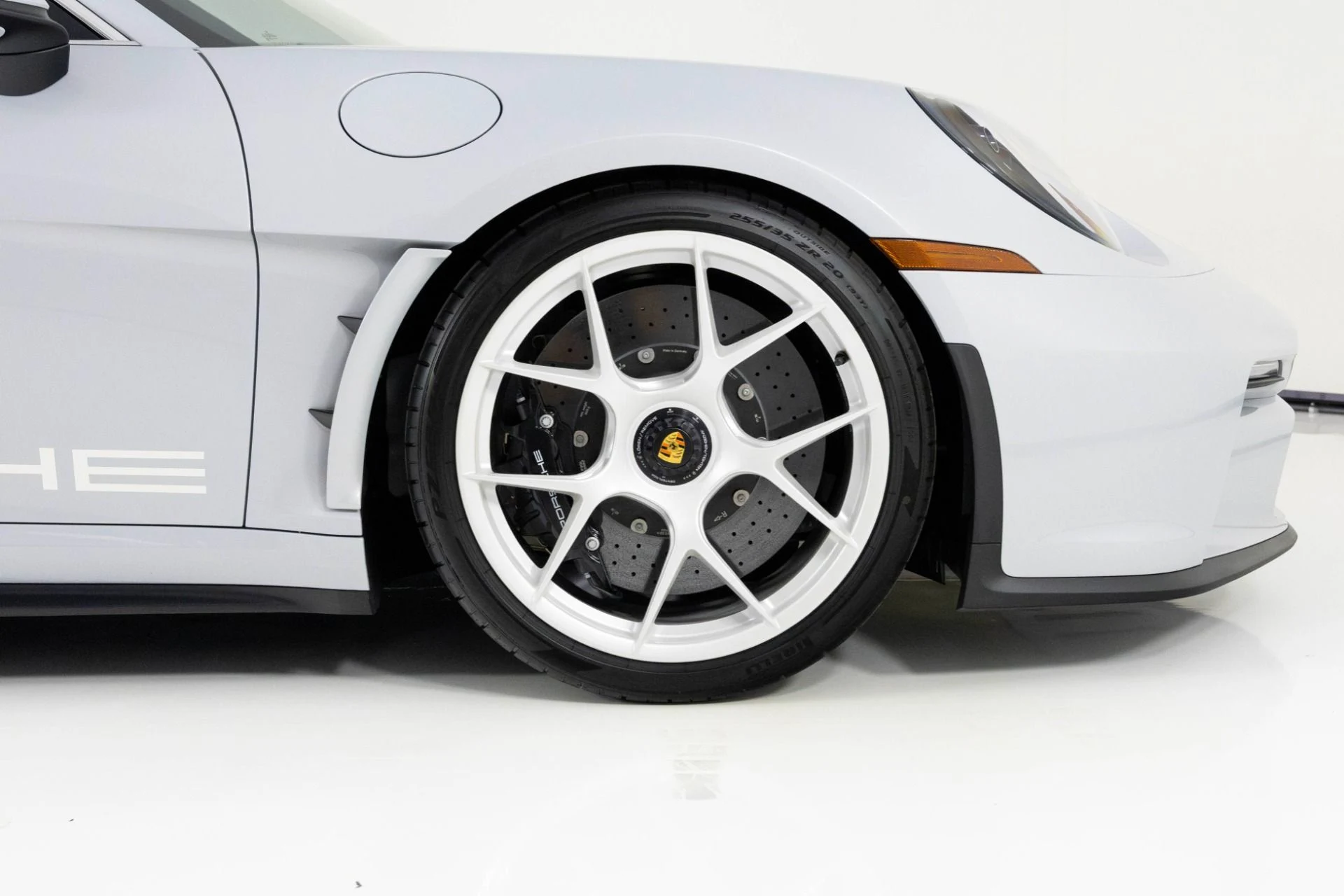 mph012_362710864_Used_2024_Porsche_911_ST_1762299713_7eed768373