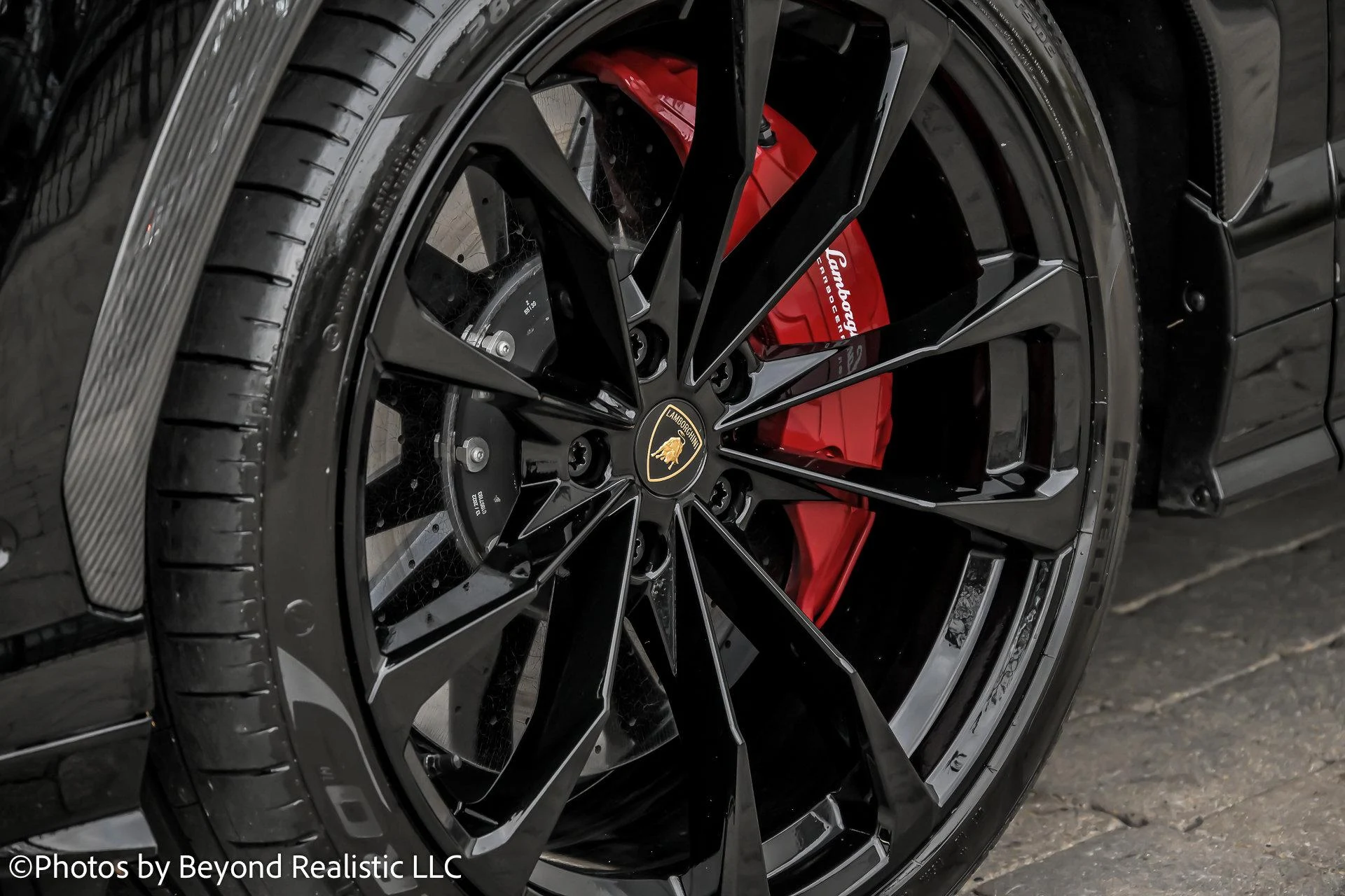 mph012_3634412486_Used_2022_Lamborghini_Urus_1760342215_6c61690e42