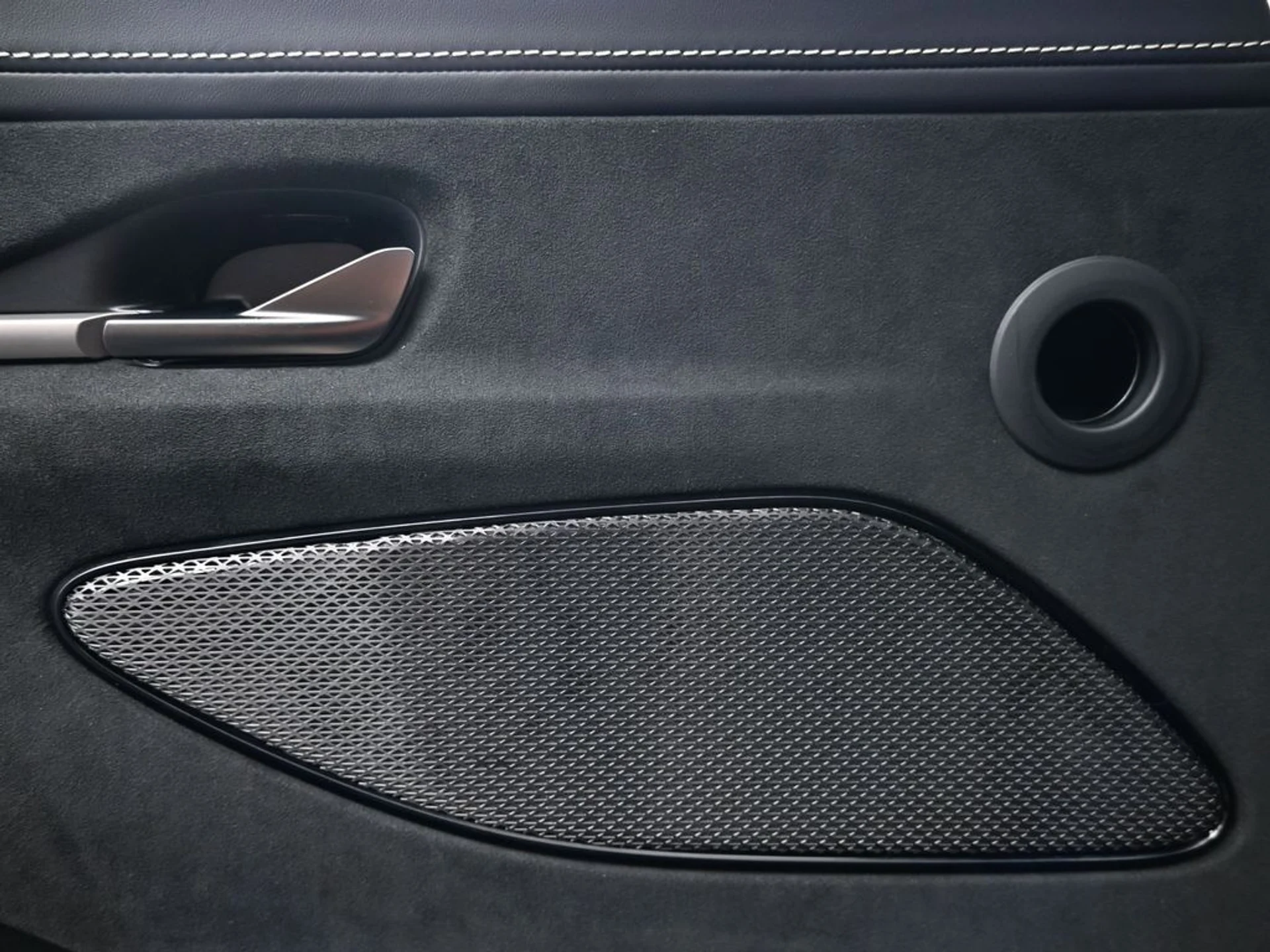 mph012_3635852731_c10c4437e015bb29315429a5ea734597x_541b7ef82c