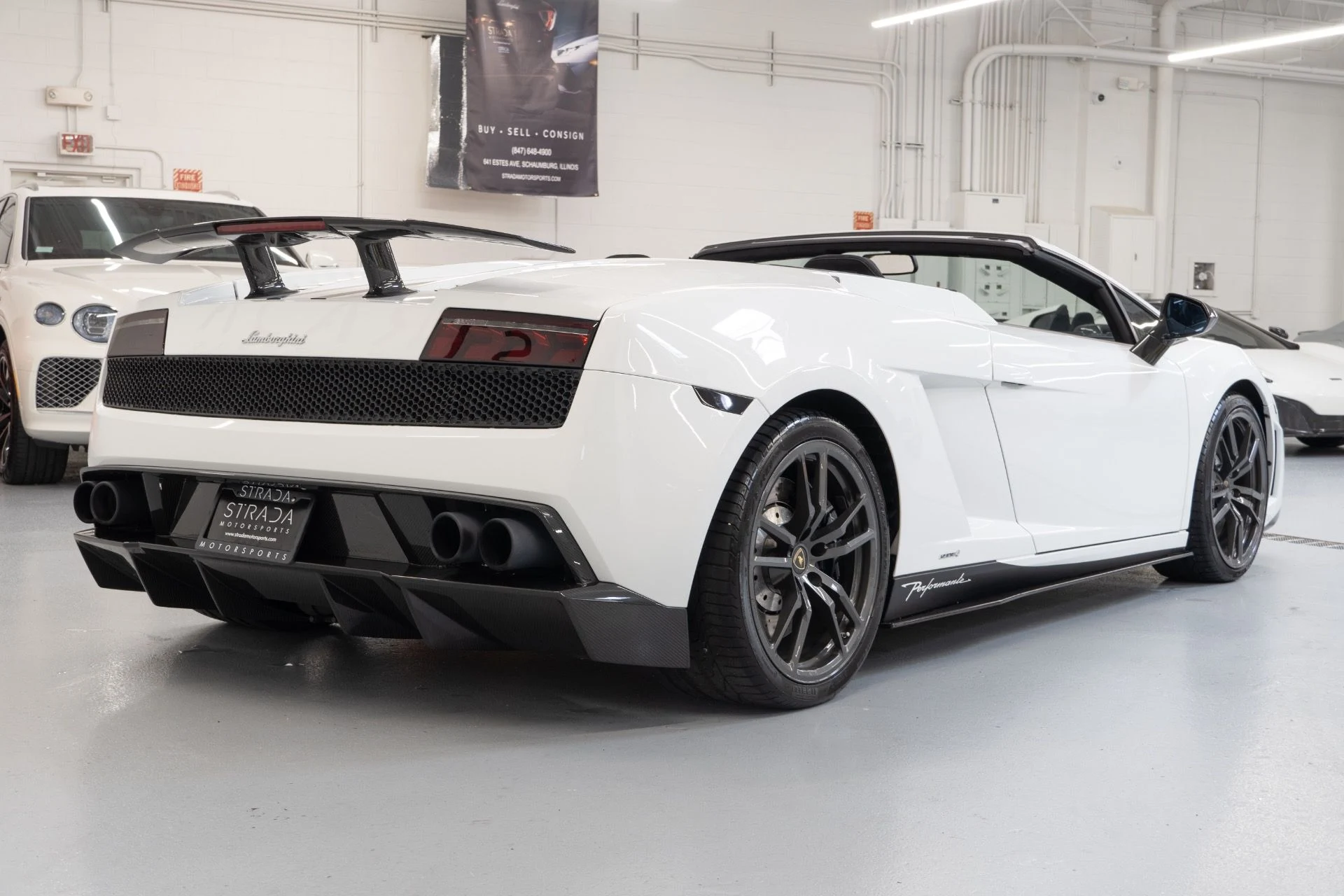 mph012_3643828279_Used_2012_Lamborghini_Gallardo_LP_570_4_Spyder_Performante_1755717130_a032b60d2a