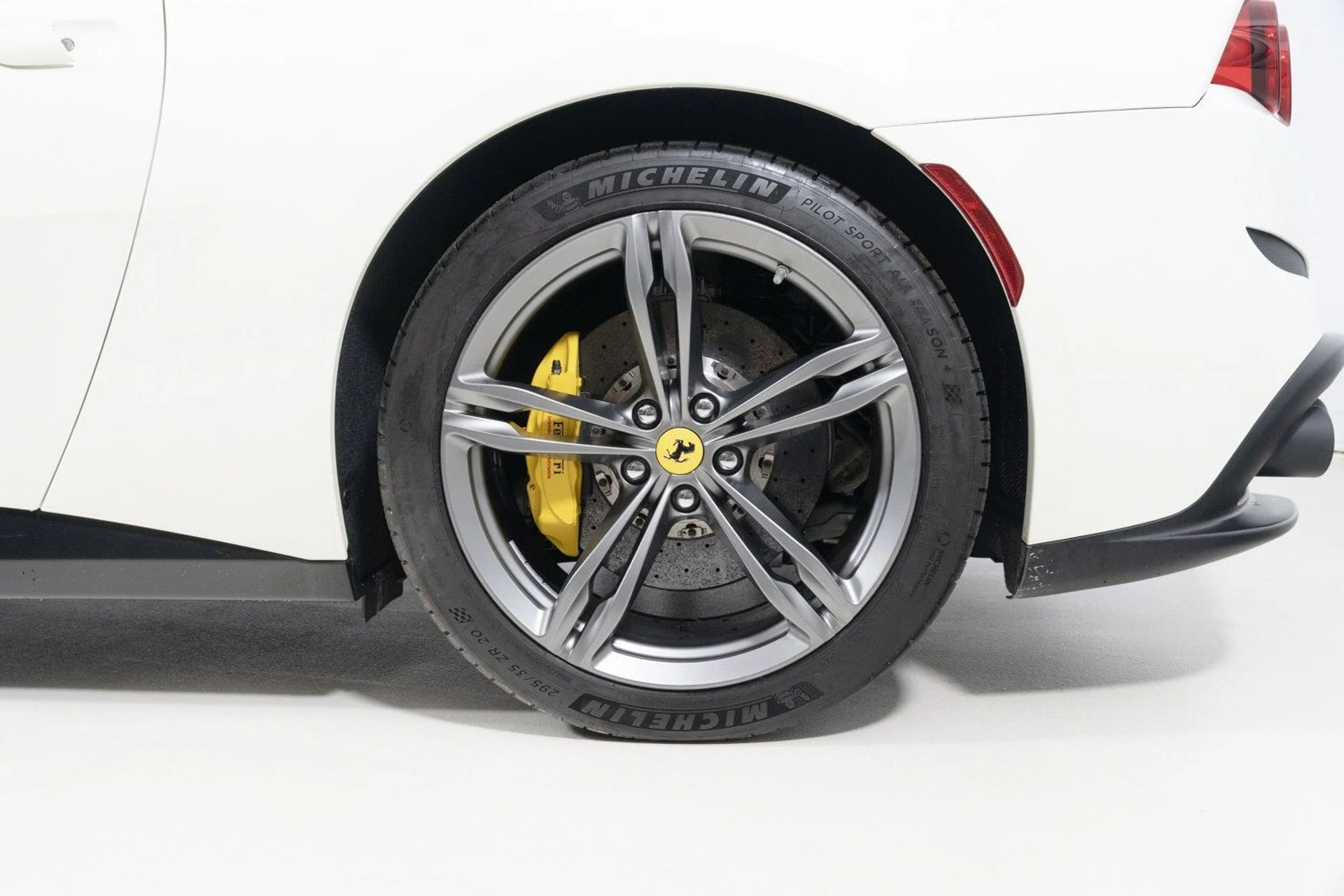 mph012_3644570777_fe09acfe887e42a8a86e92652776c063_013ba12ddc