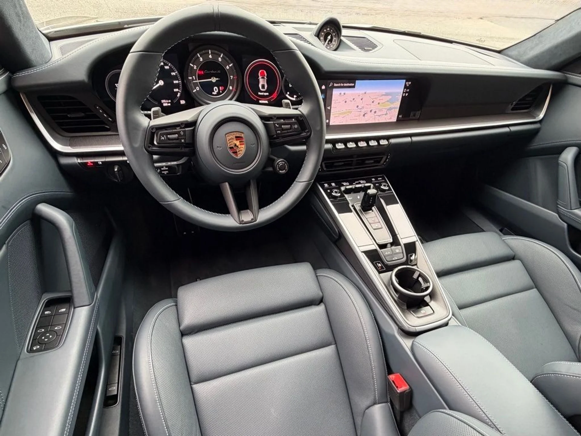 mph012_364527840_ba9dbcf4a6bf2c135fbe741cd8f3777bx_b1c1c04bbd