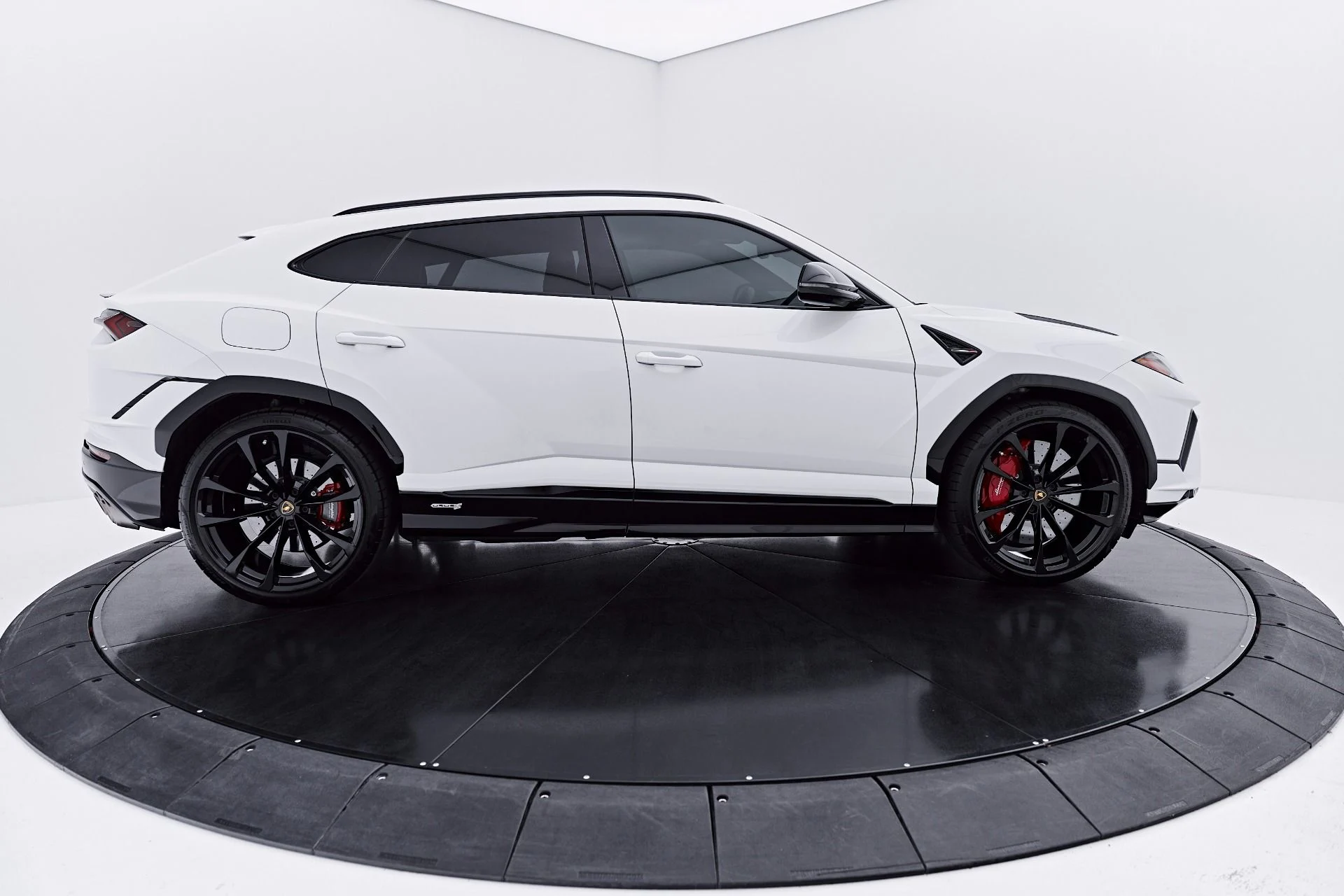 mph012_3649799253_Used_2023_Lamborghini_Urus_S_1784684430_ecd203ceba