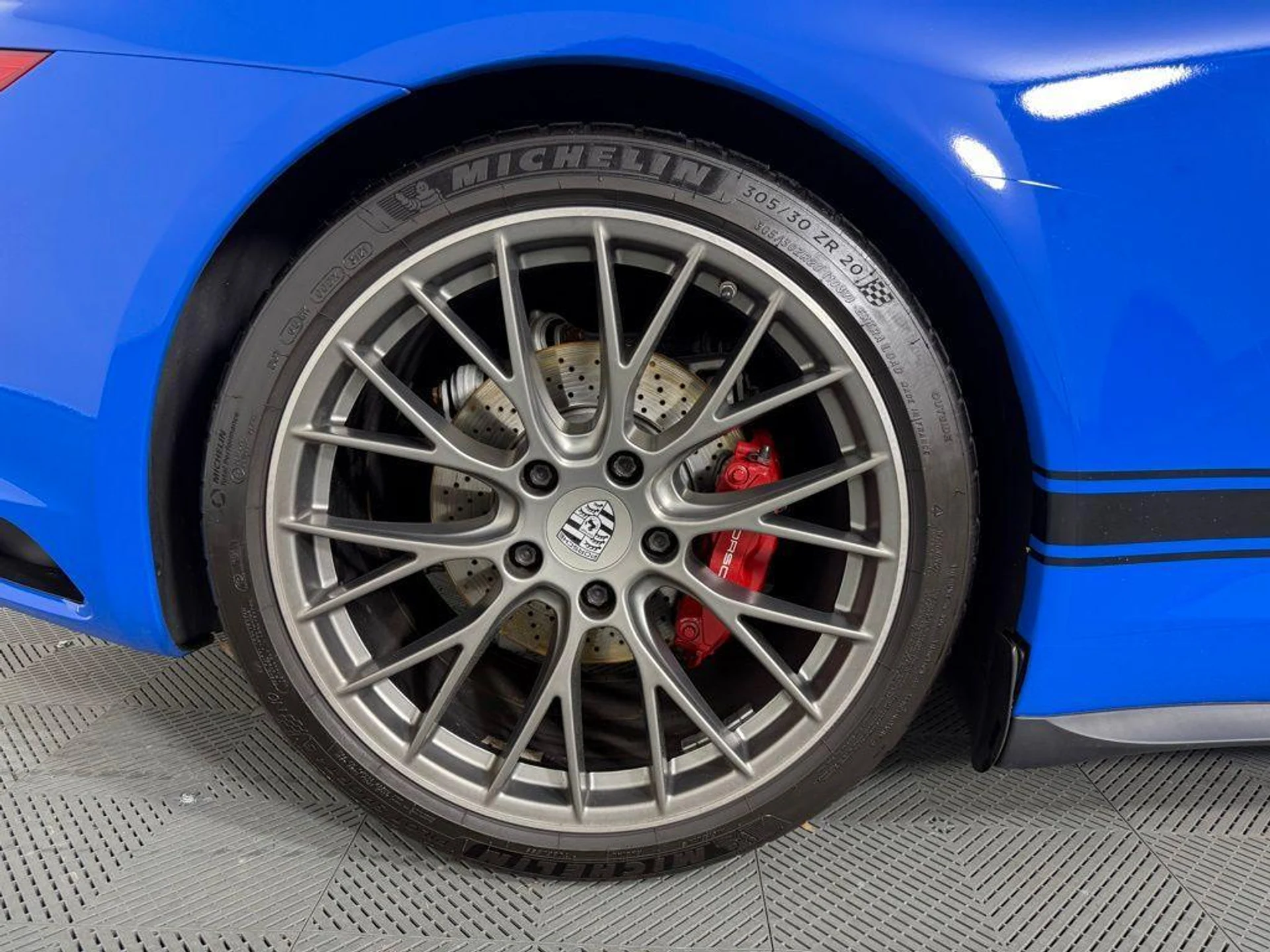 mph012_3650620905_zir_Fc_E_Xf_Fbdp_Pag_Ar_FFA_0x6k_Y_0_f55c4aff25