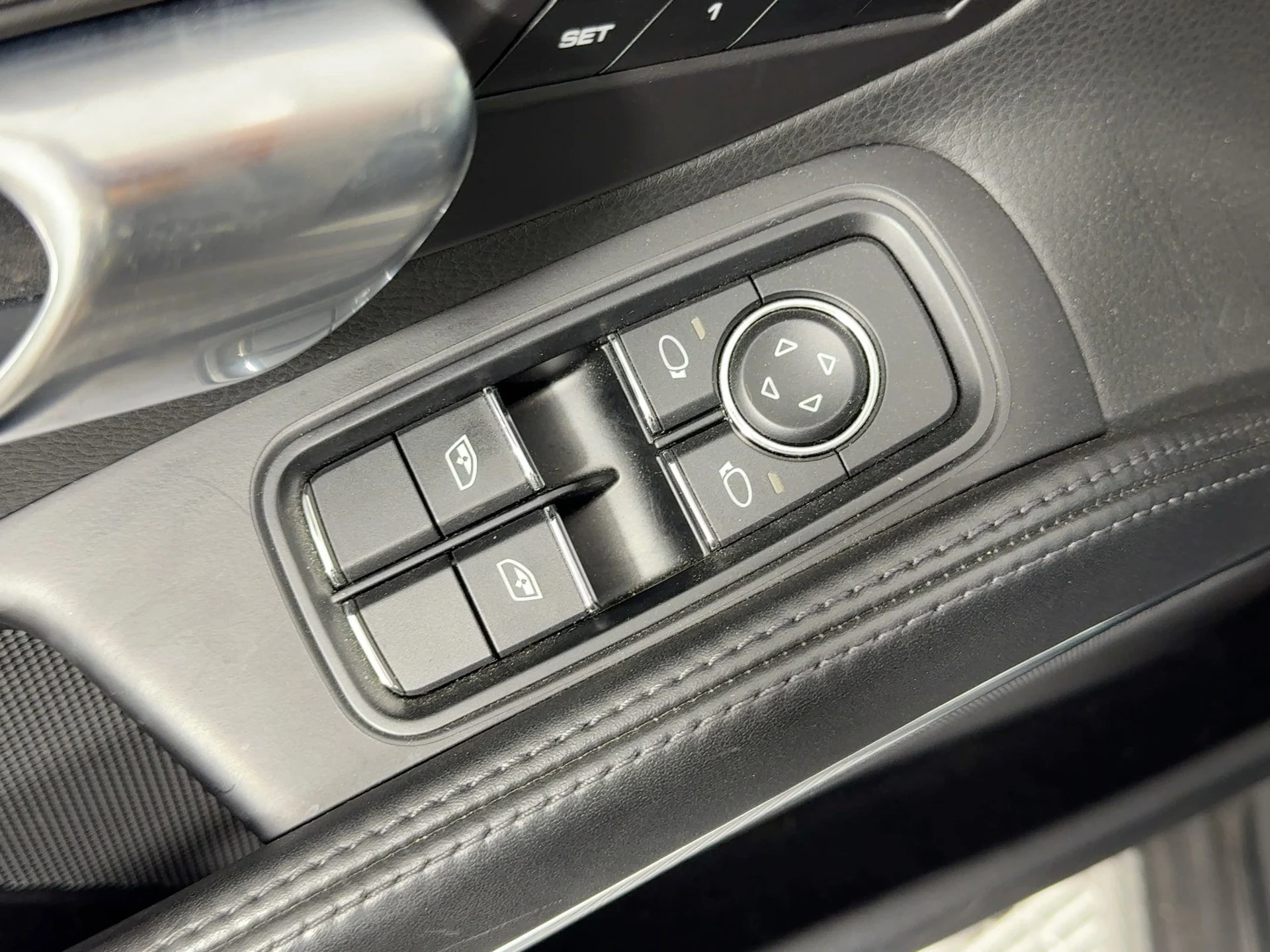 mph012_3665635282_c35095229590a9cb5cfc364eed9b1213x_0ec5188548