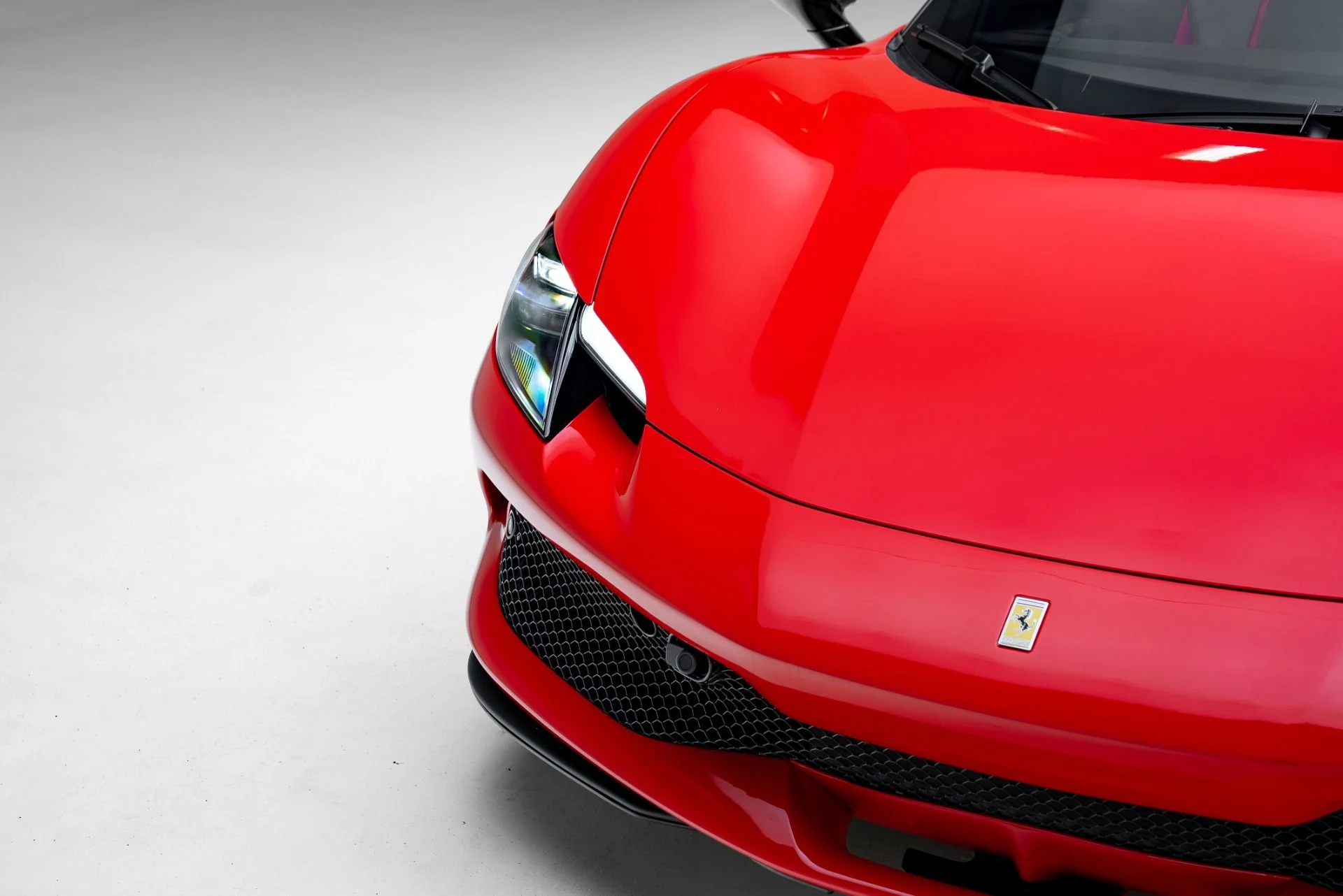 mph012_3670924688_Used_2023_Ferrari_296_GTS_1776370037_67f2df86b7