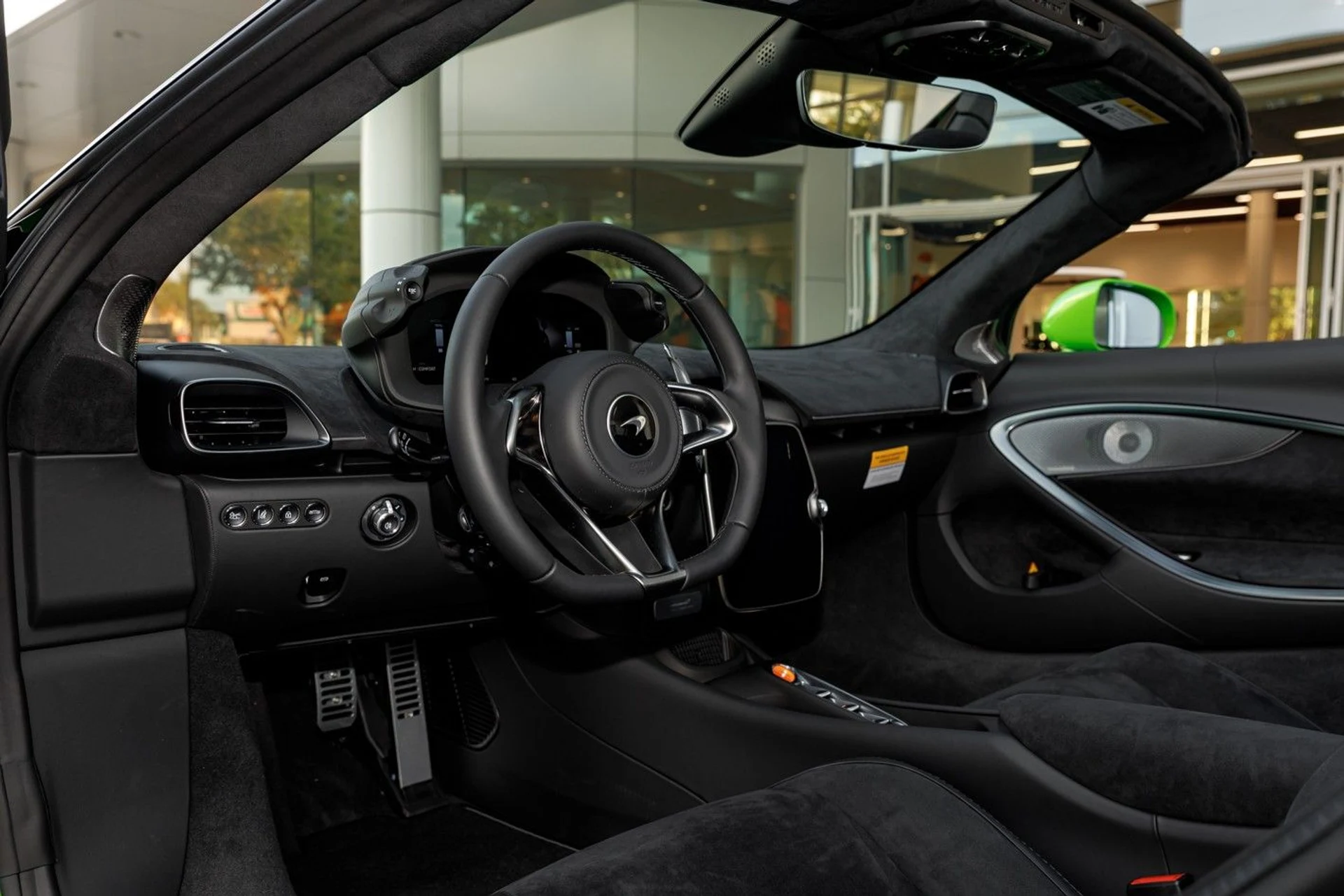 mph012_3672955770_647_p13_l_4c6ea471c7