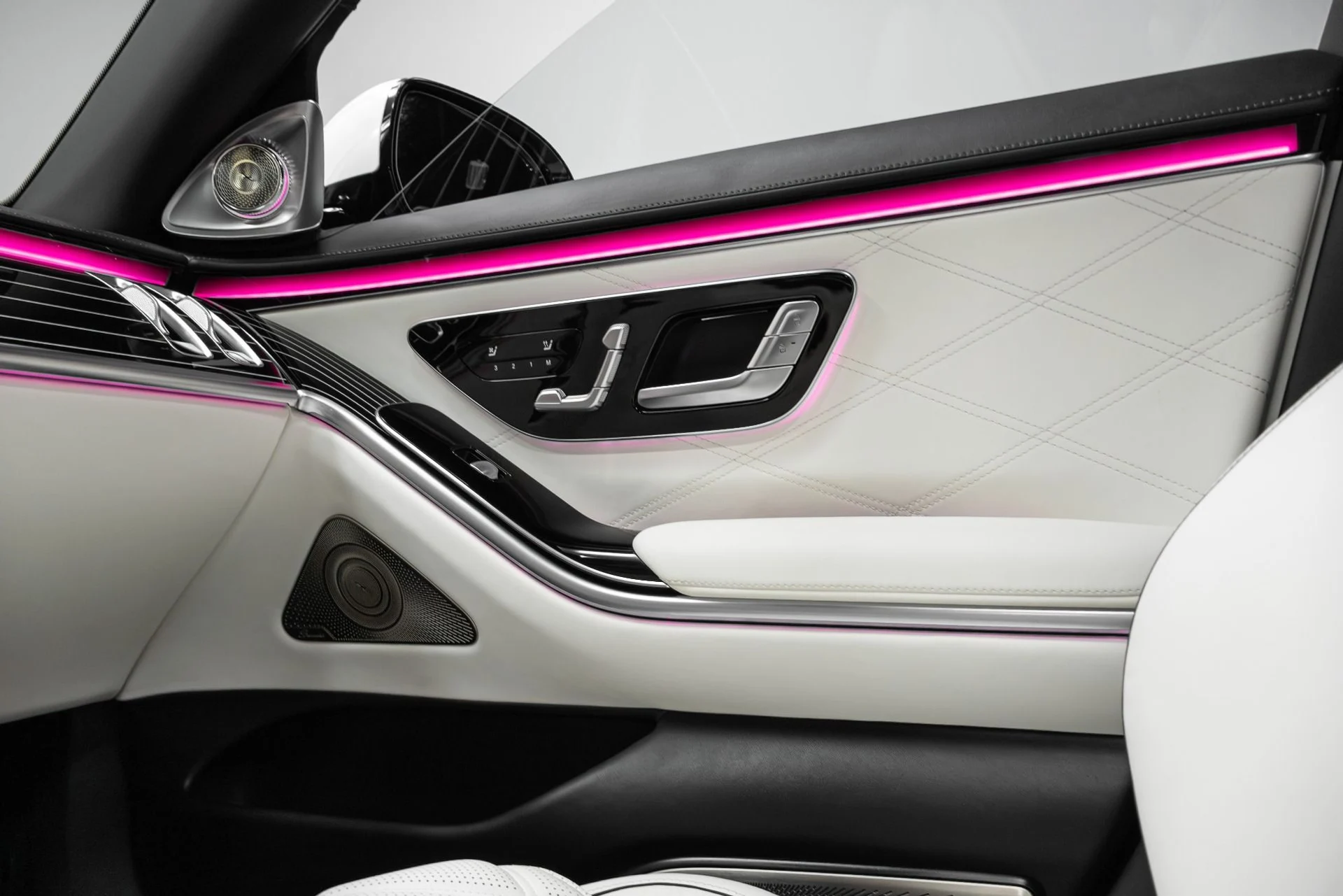 mph012_367316388_Used_2024_Mercedes_Benz_S_Class_Maybach_S_680_4_MATIC_1766186559_8ffd90026b