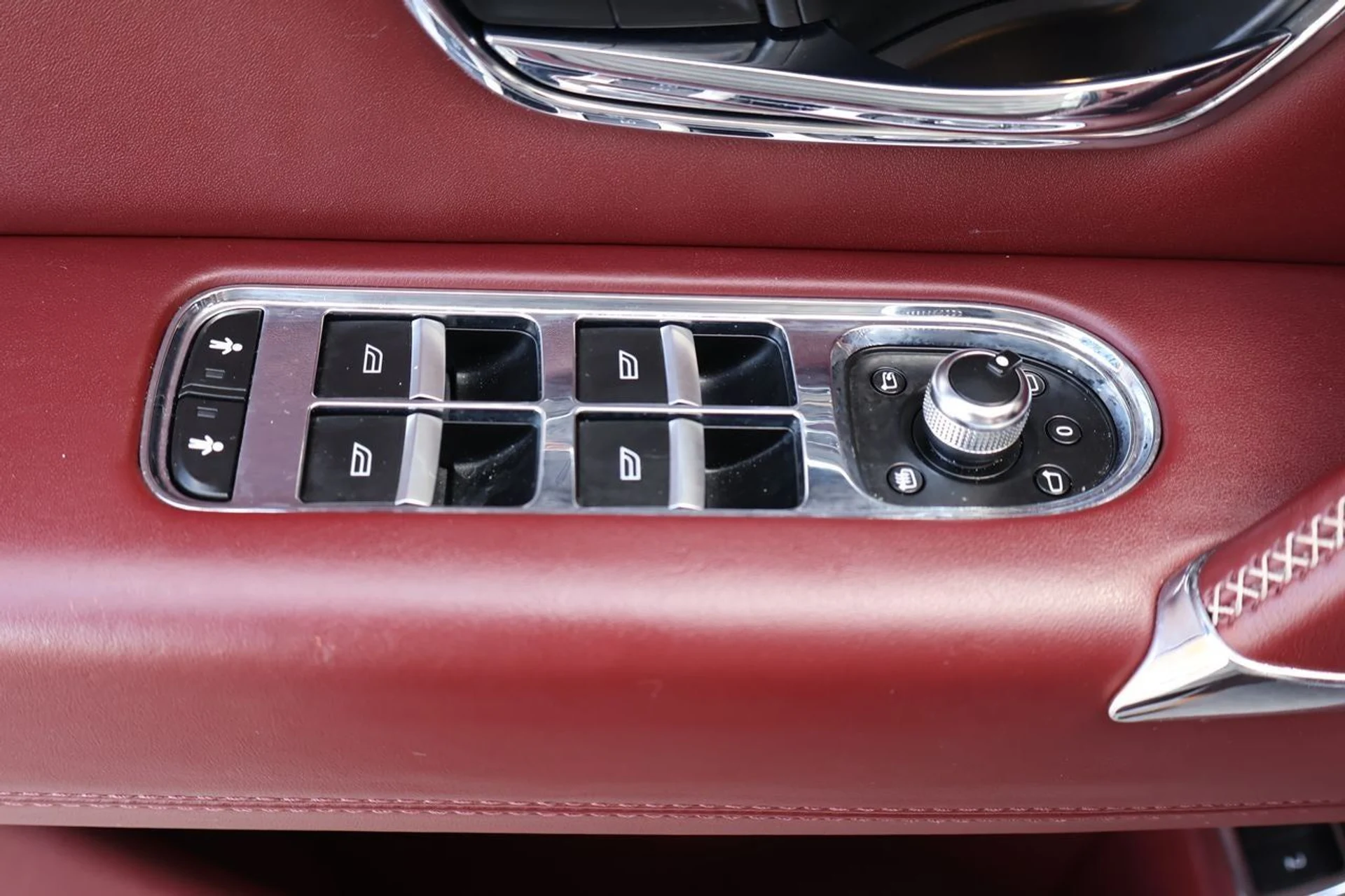 mph012_3673267339_13_2c13fc2384