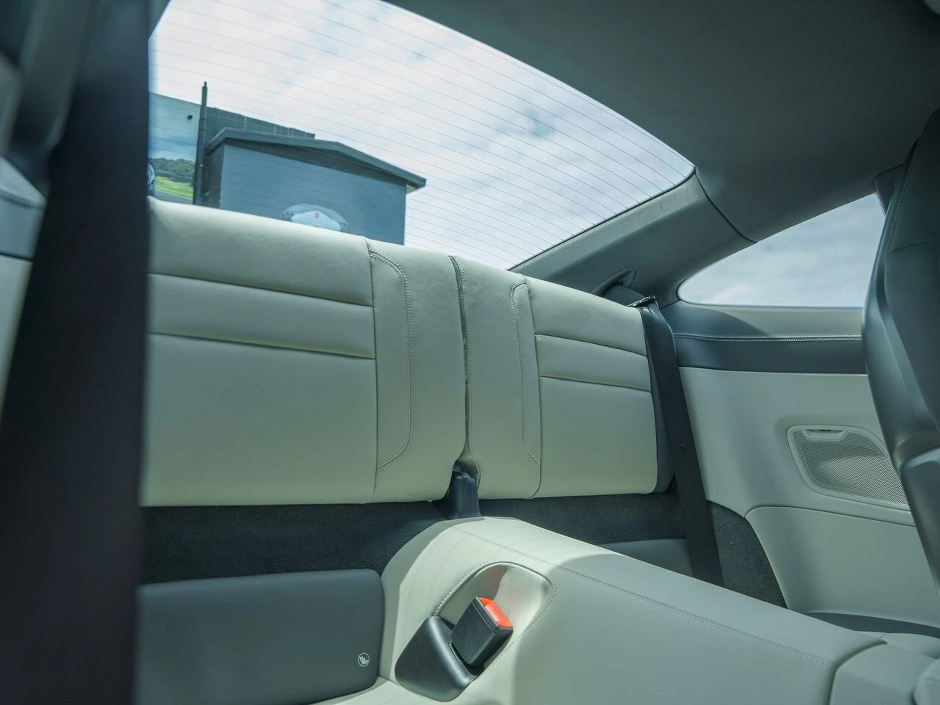 mph012_3675465089_b16ba19da45f984951ef6b135f9b4653x_3310795dc1